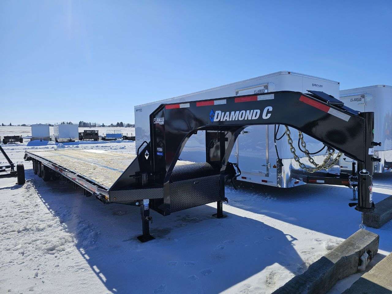 2025 Diamond C 8'6" x 40' Gooseneck BT Flat Deck Trailer