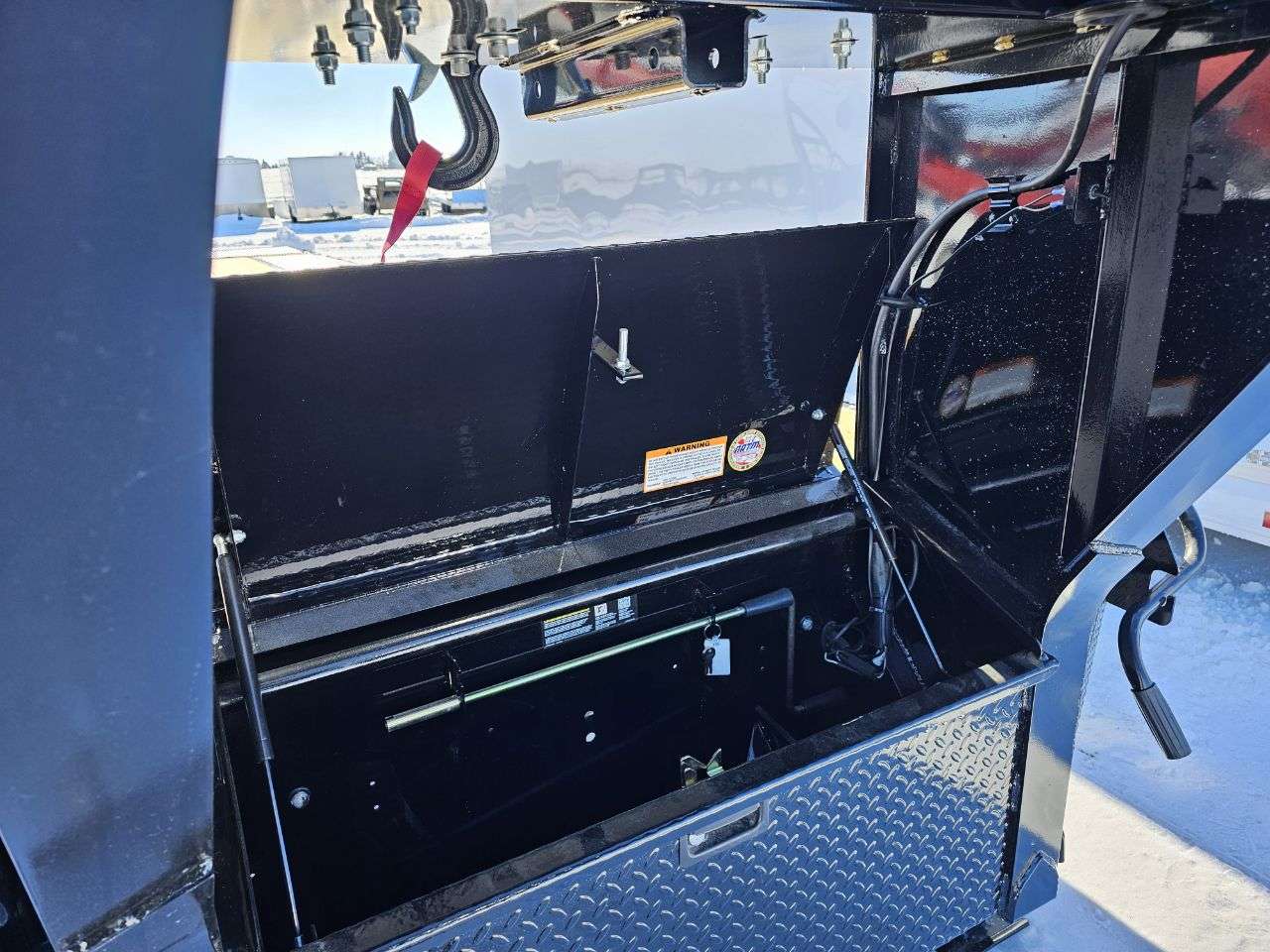 2025 Diamond C 8'6" x 40' Gooseneck BT Flat Deck Trailer