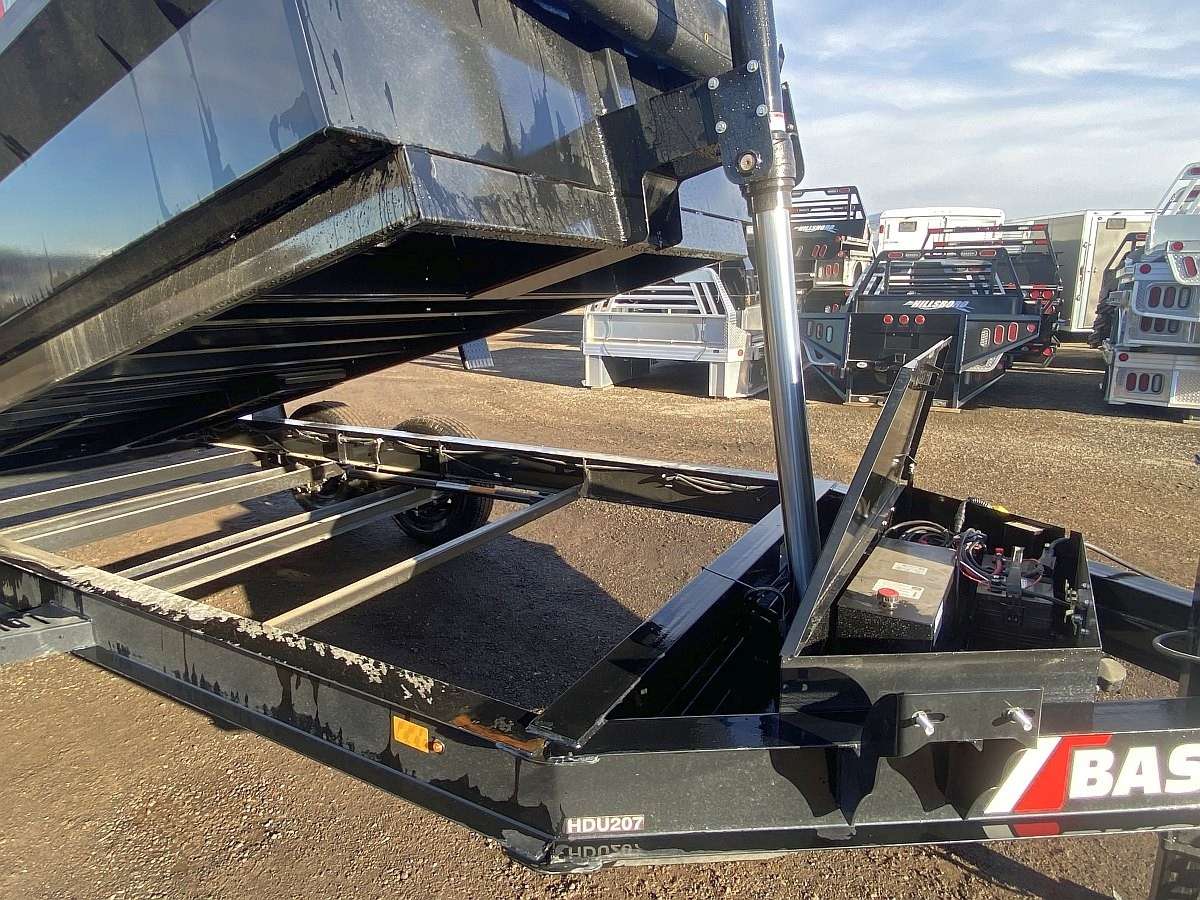 2025 Diamond C Baseline 14' Dump Trailer