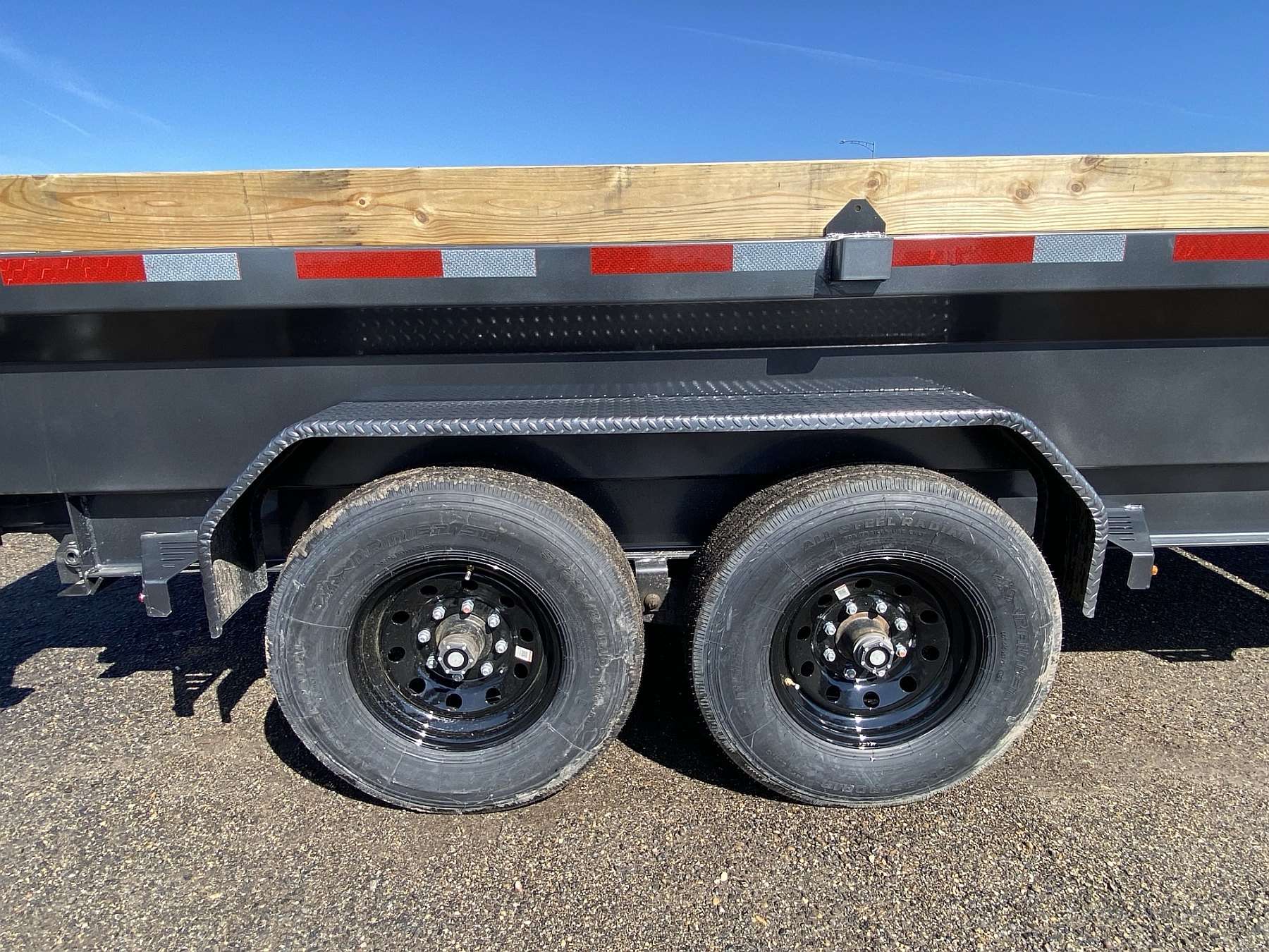 2025 Diamond C Baseline 14' HD Dump Trailer