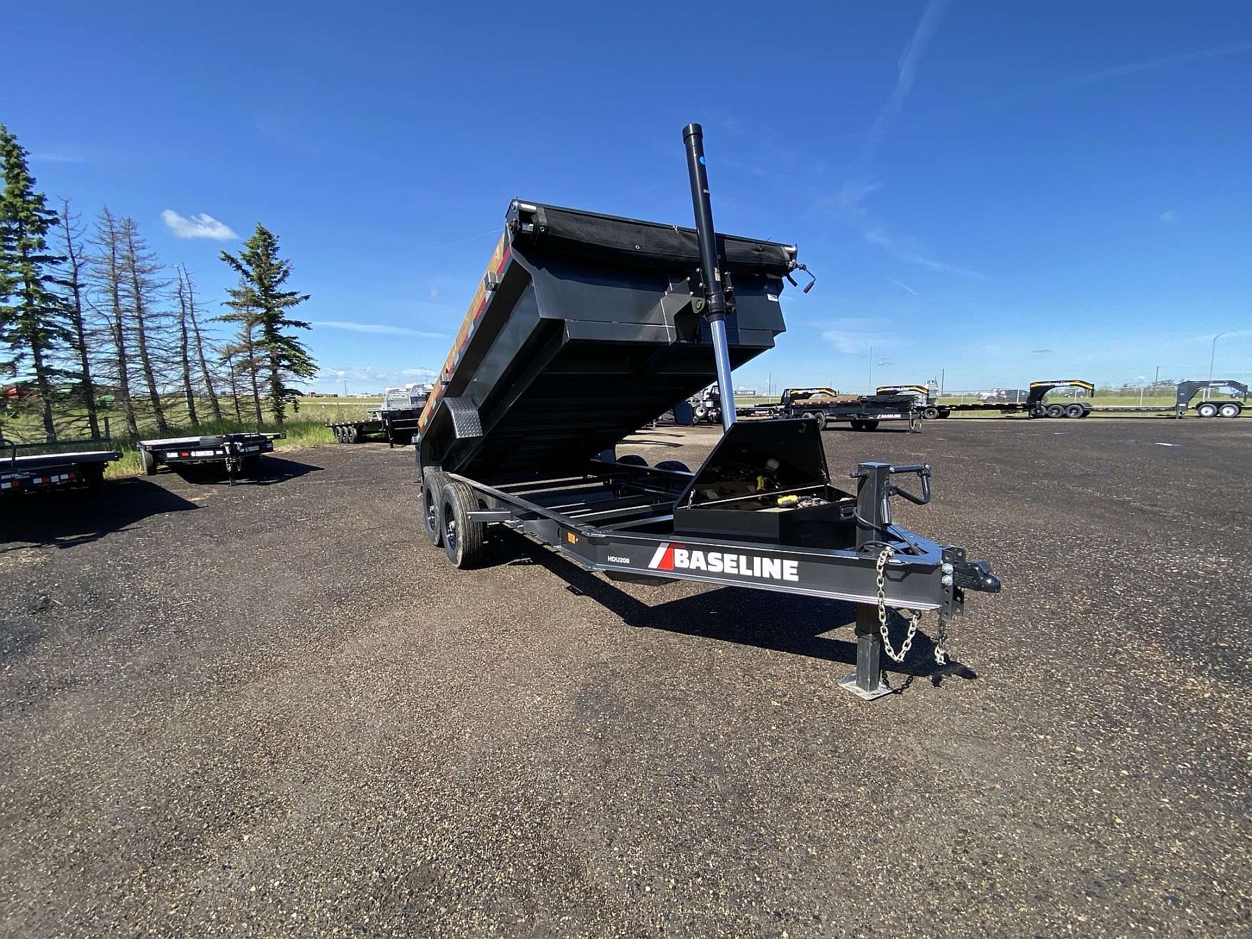 2025 Diamond C Baseline 14' HD Dump Trailer