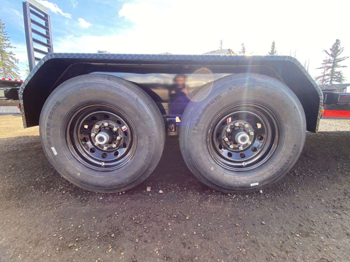 2025 Diamond C Baseline 20' Heavy Duty Equipment Trailer