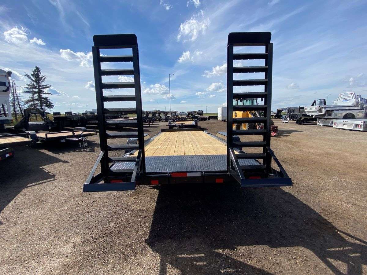 2025 Diamond C Baseline 20'  Low Profile Equipment Trailer