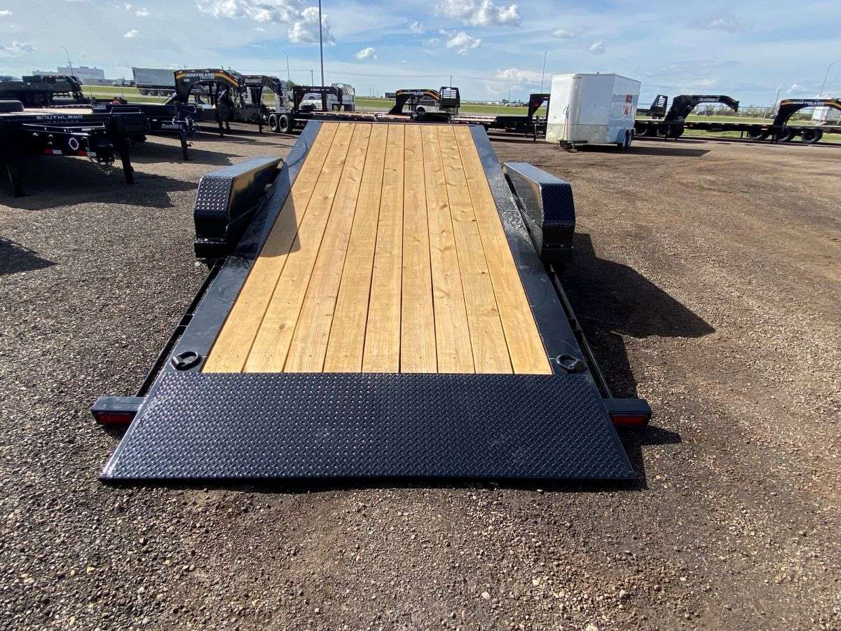 2025 Diamond C Baseline HD 20' Tilt Deck Trailer