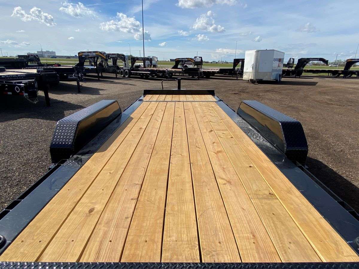 2025 Diamond C Baseline HD 20' Tilt Deck Trailer