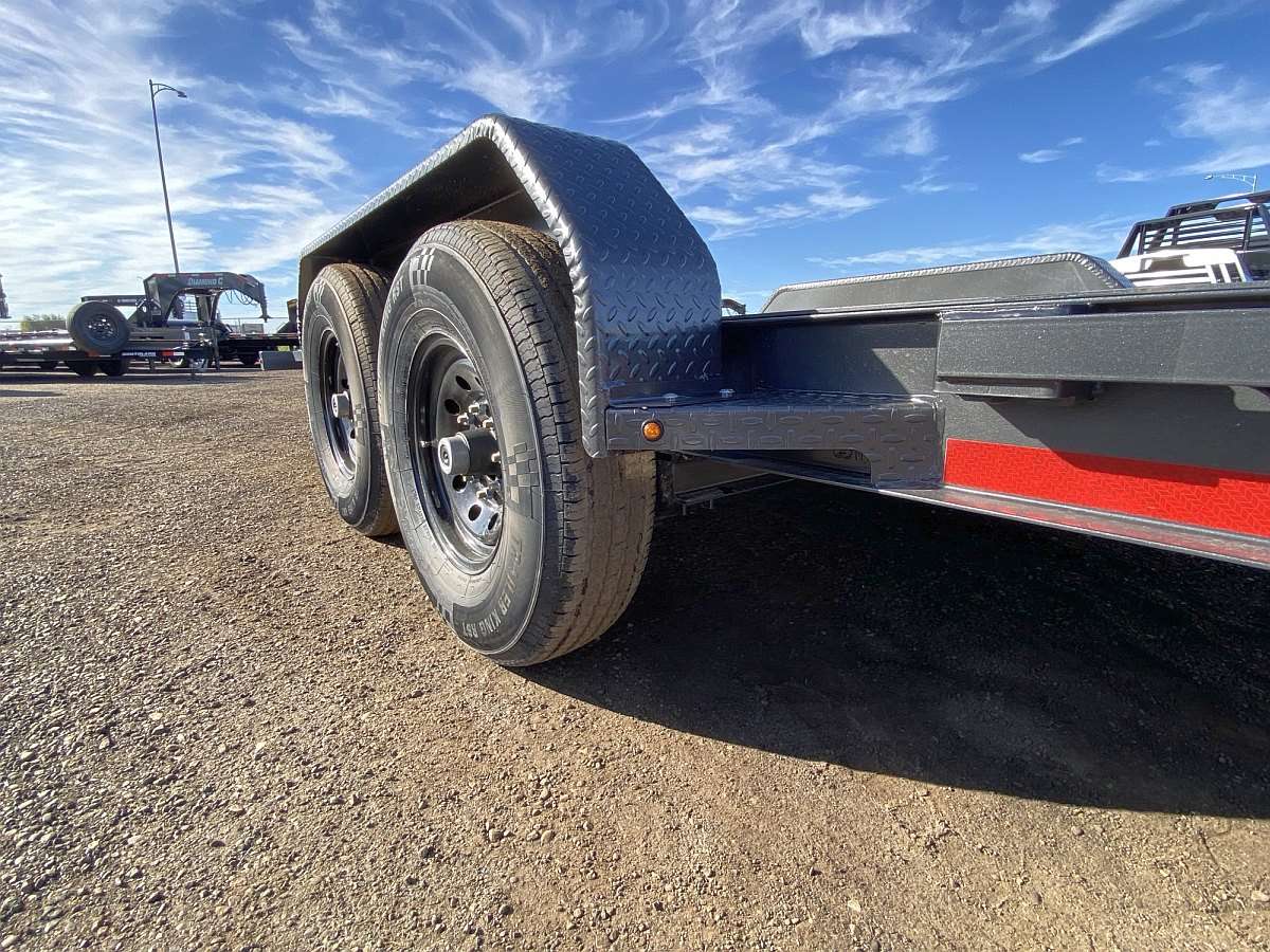 2025 Diamond C Baseline HD 20' Tilt Deck Trailer