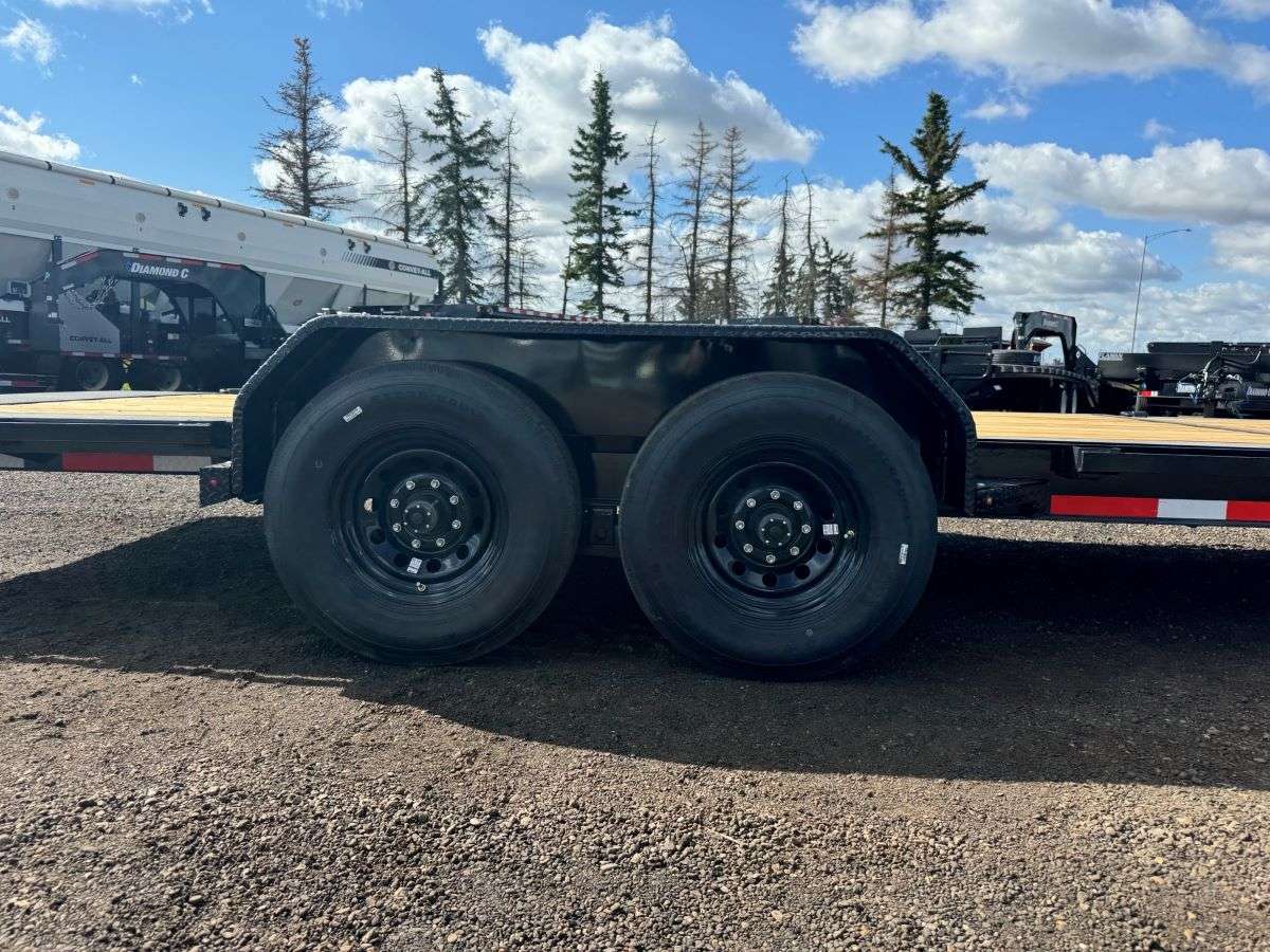 2025 Diamond C Baseline HD 22' Tilt Deck Trailer