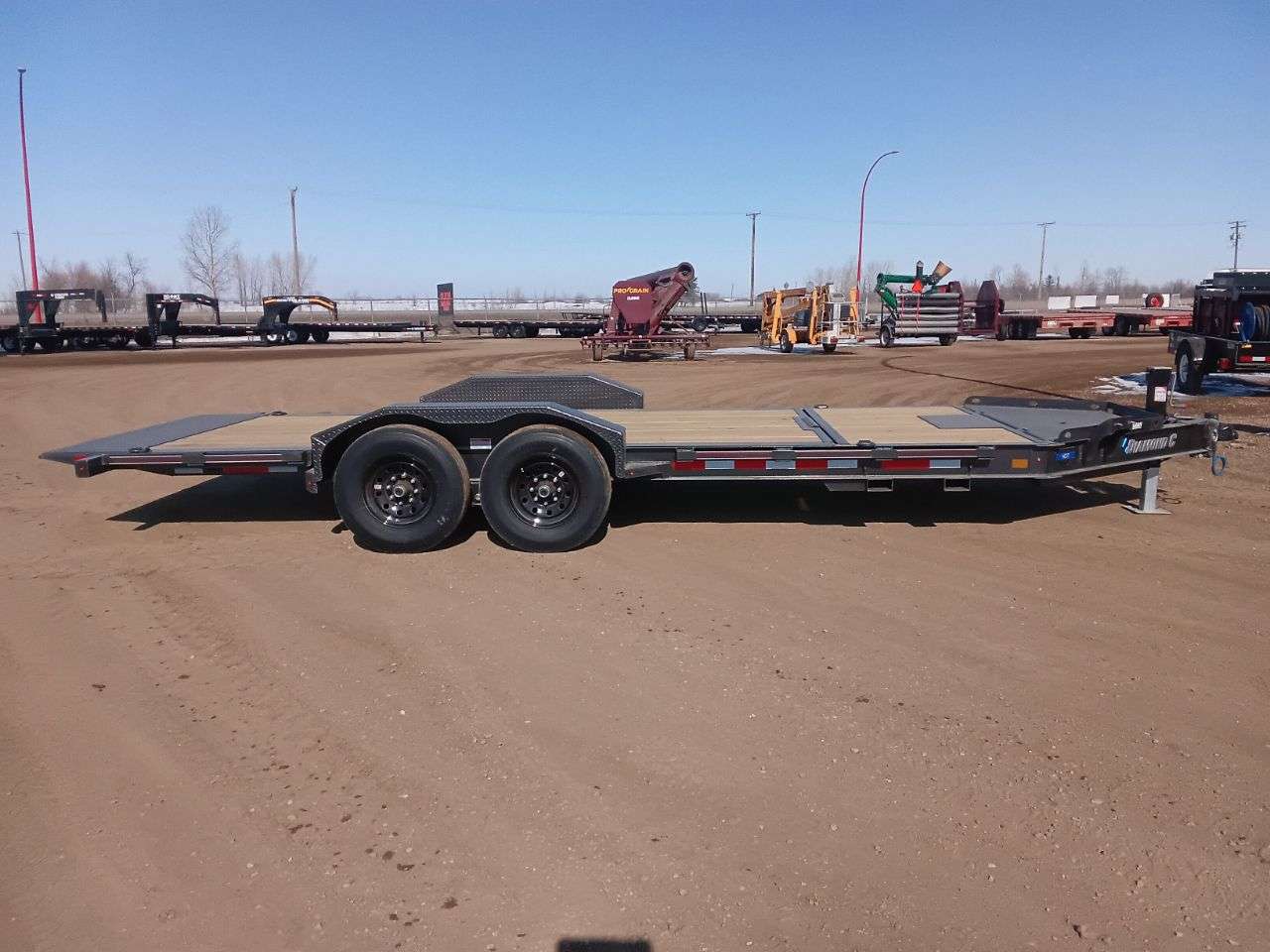2025 Diamond C HDT 8'6" x 20' Partial Tilt Trailer