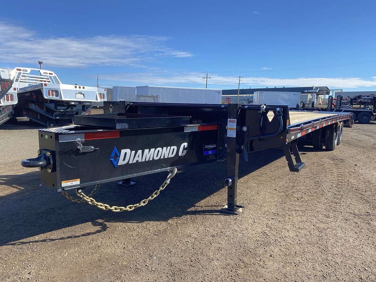 2025 Diamond C PX212- 30' Pintle Hitch Trailer