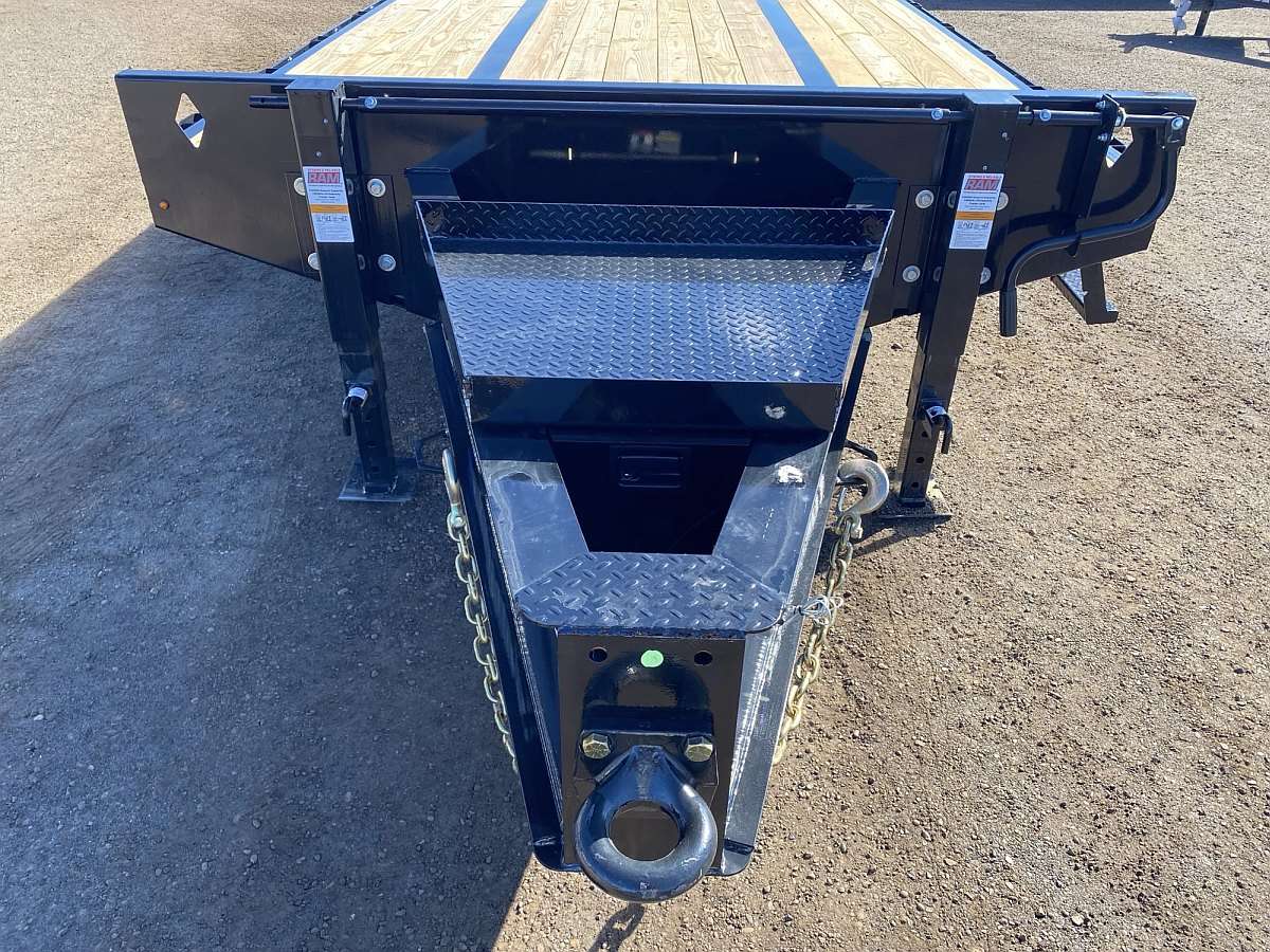 2025 Diamond C PX212- 30' Pintle Hitch Trailer