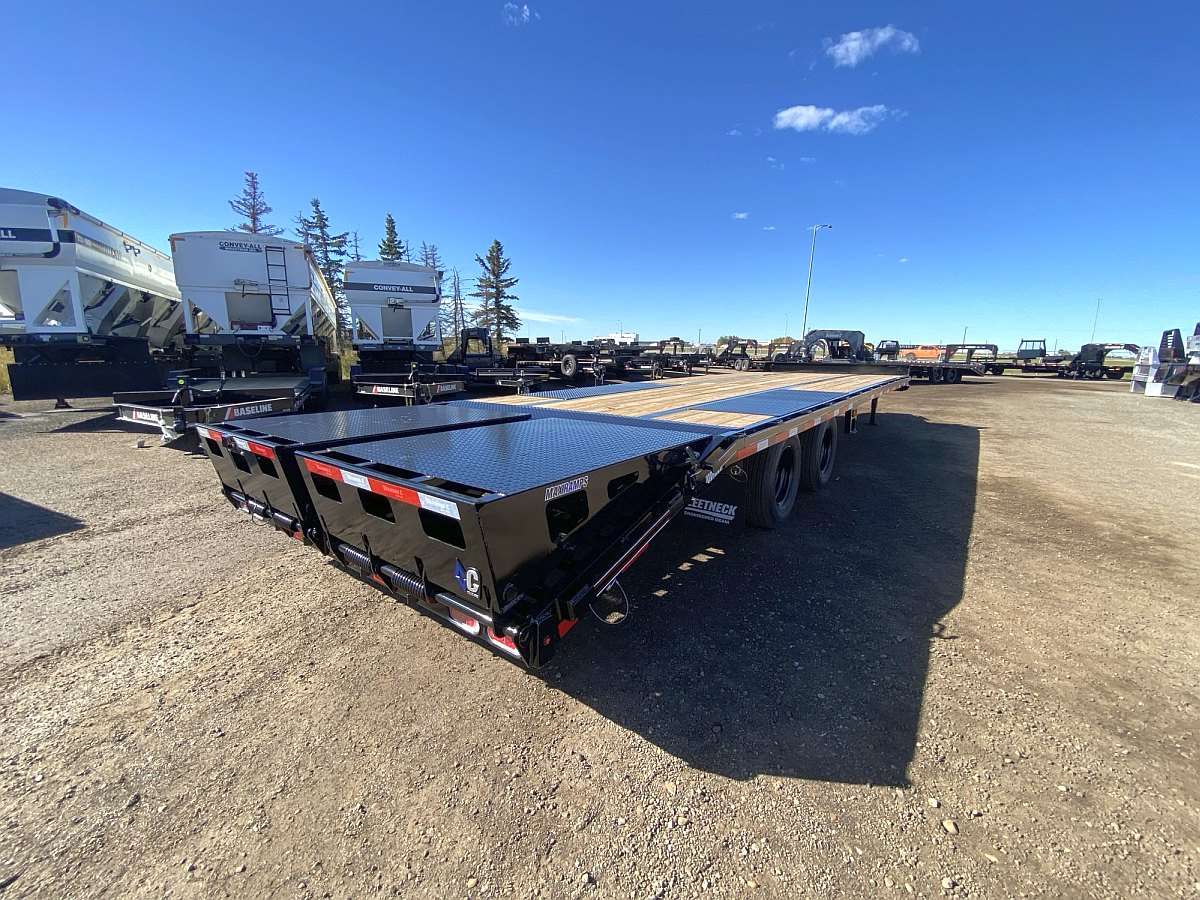 2025 Diamond C PX212- 30' Pintle Hitch Trailer