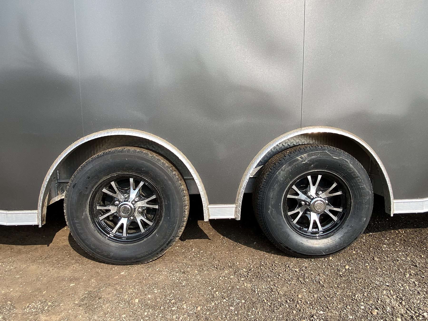 2025 Legend 8.5'x24' Aluminum Enclosed Car Hauler