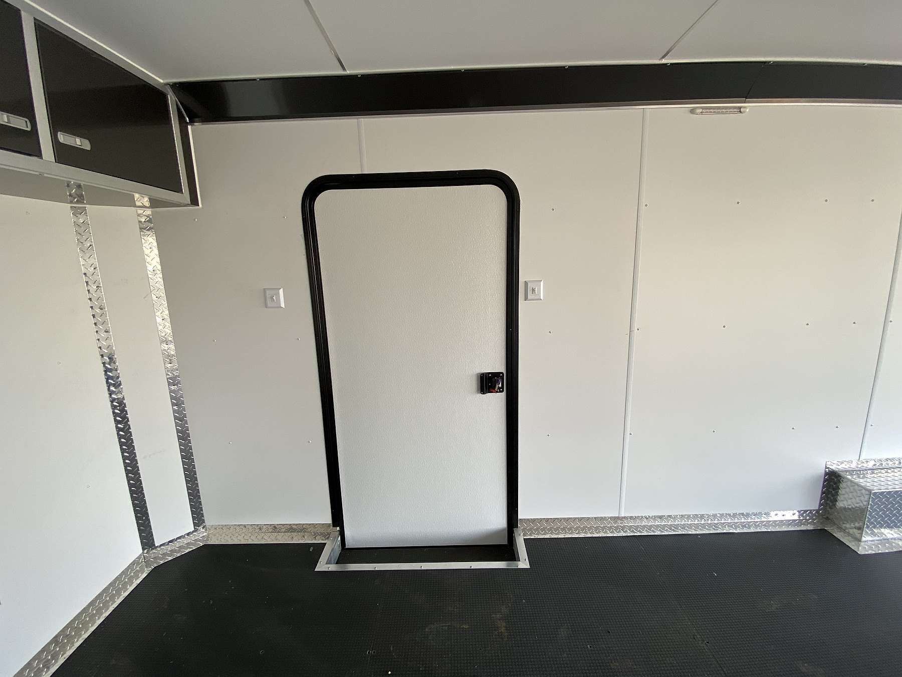 2025 Legend 8.5'x24' Aluminum Enclosed Car Hauler
