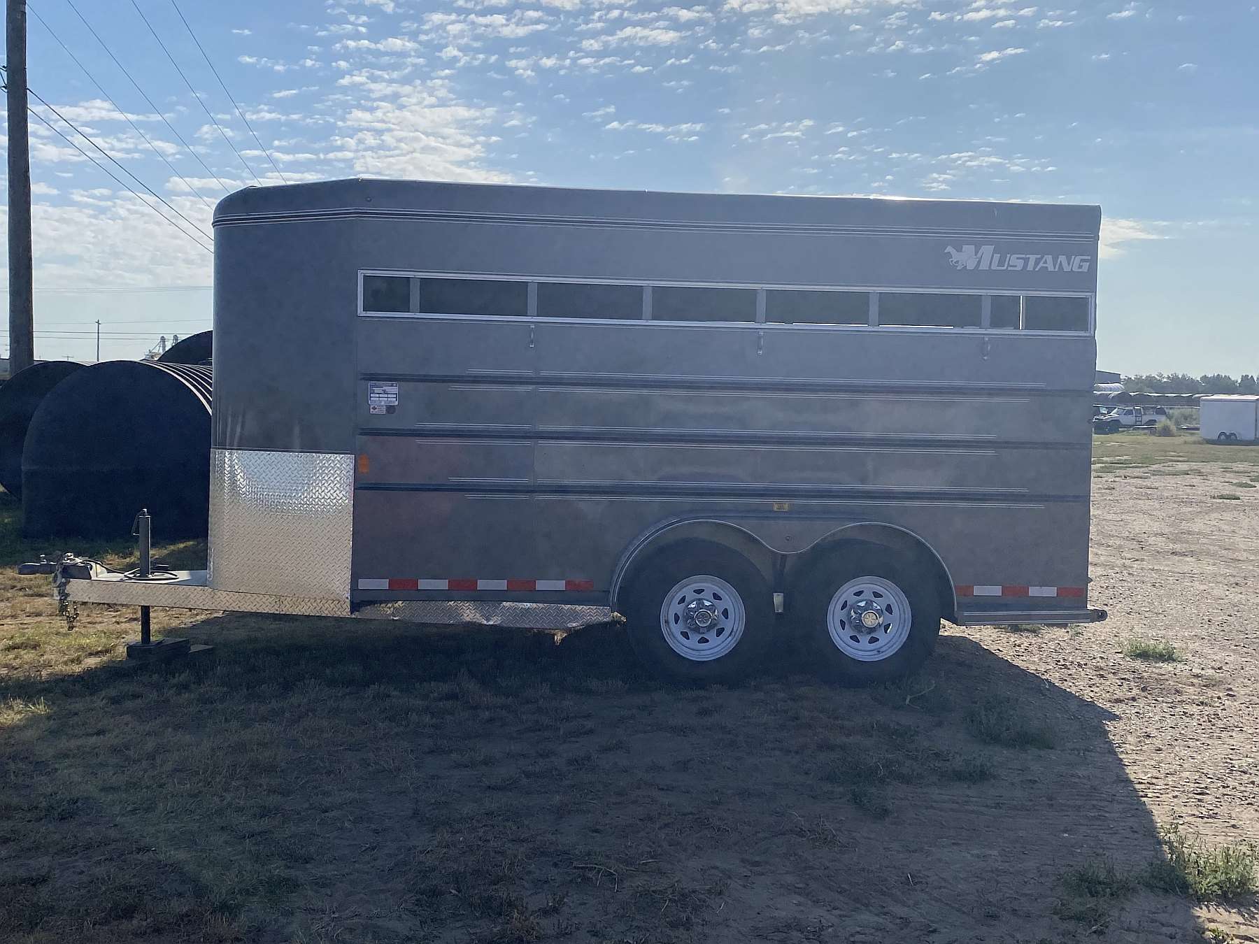 2025 Mustang 16' Tag Livestock Trailer