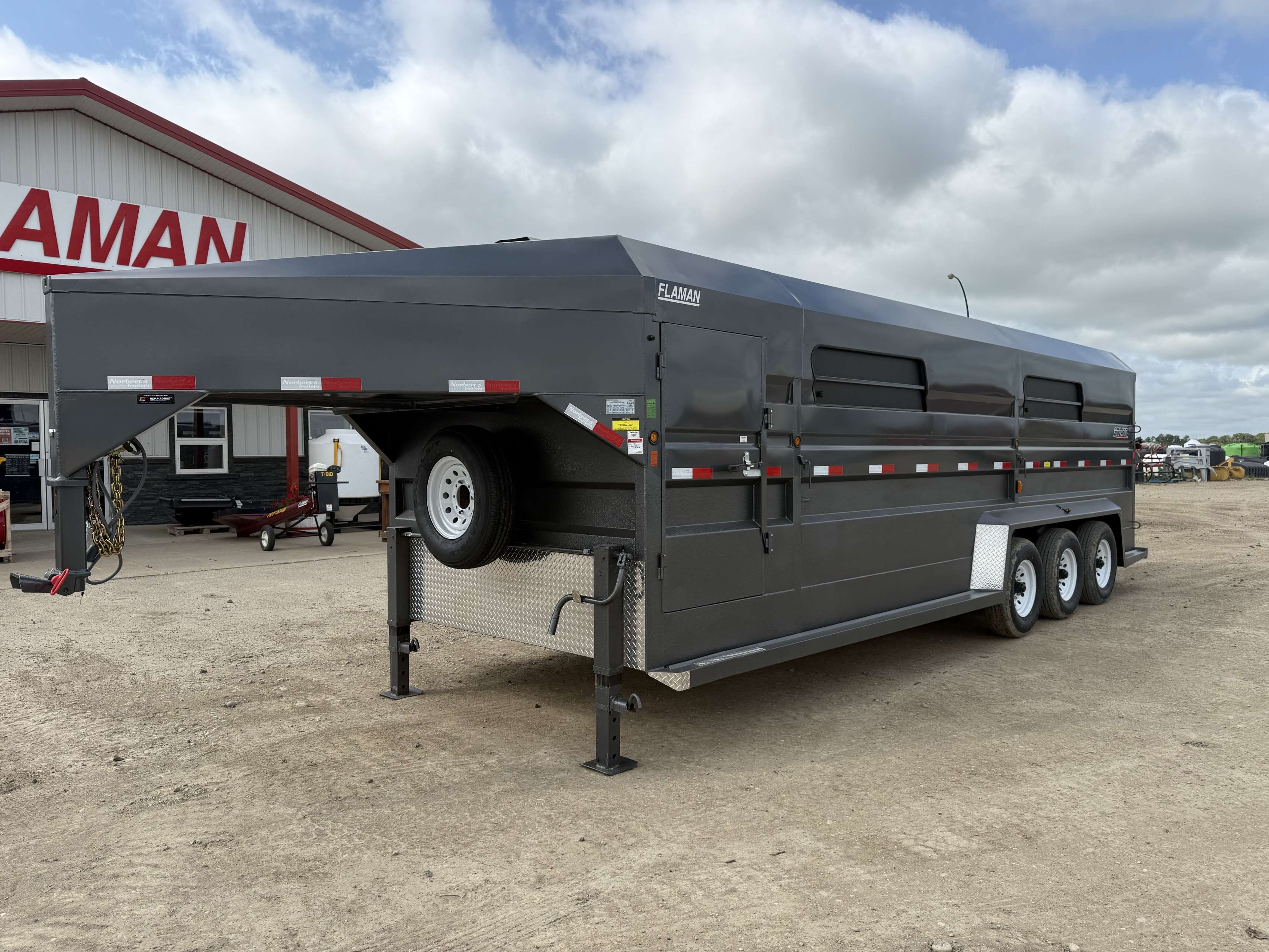 2025 Norbert 7'6" x 24' Gooseneck Livestock Trailer
