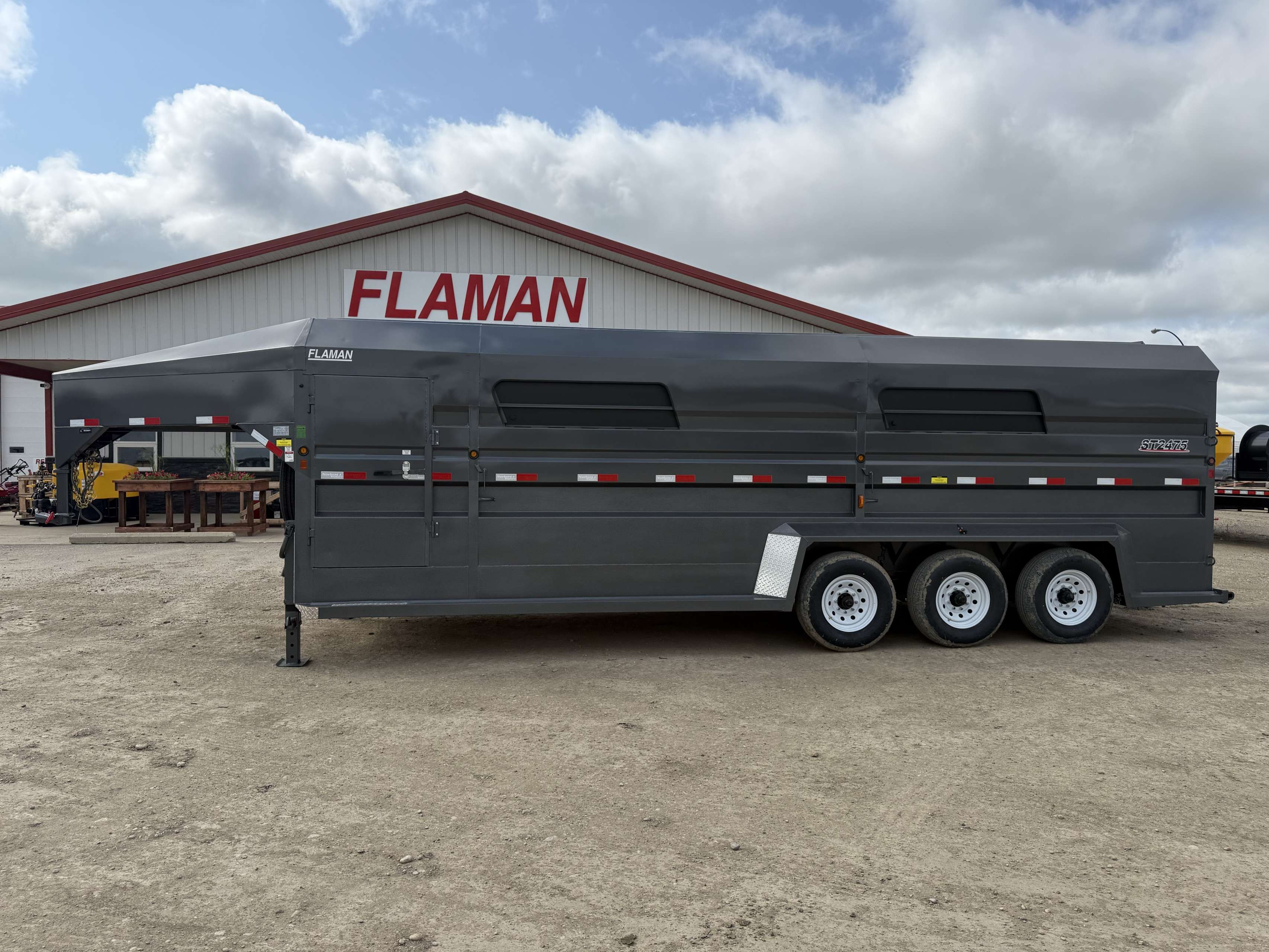 2025 Norbert 7'6" x 24' Gooseneck Livestock Trailer