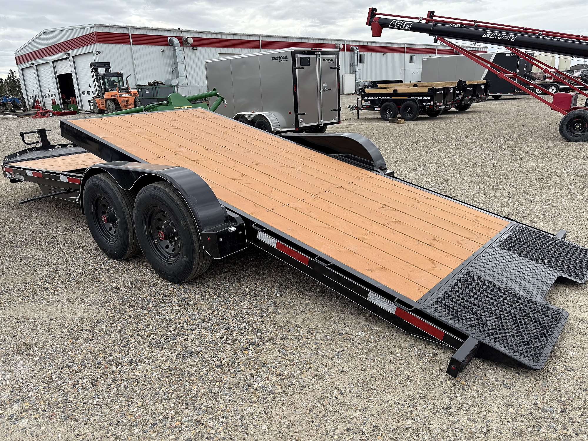 2025 Oasis 21' Cushion Tilt Trailer