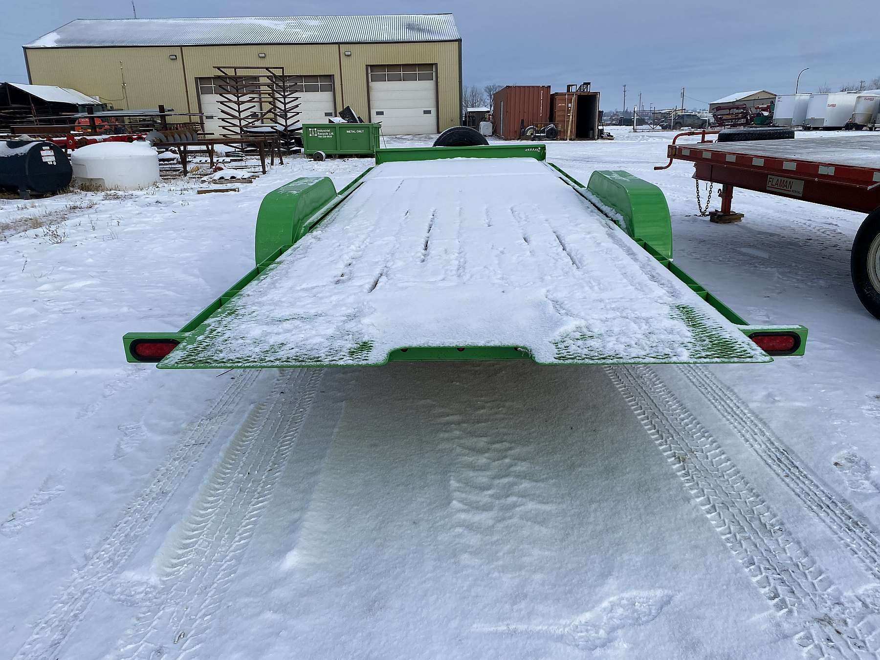 2025 Oasis 21' Cushion Tilt Trailer