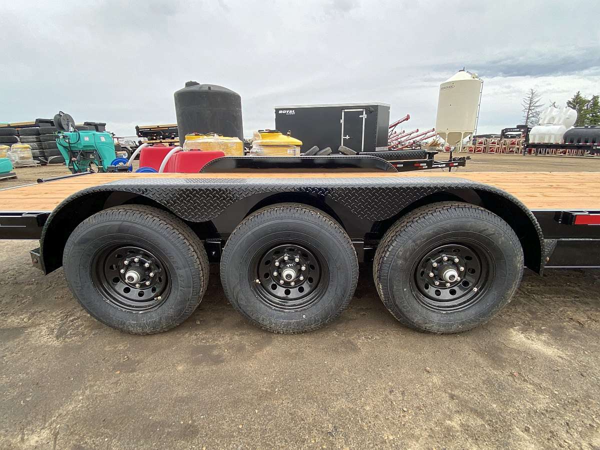 2025 Oasis 22' Tri-axle Equipment Trailer