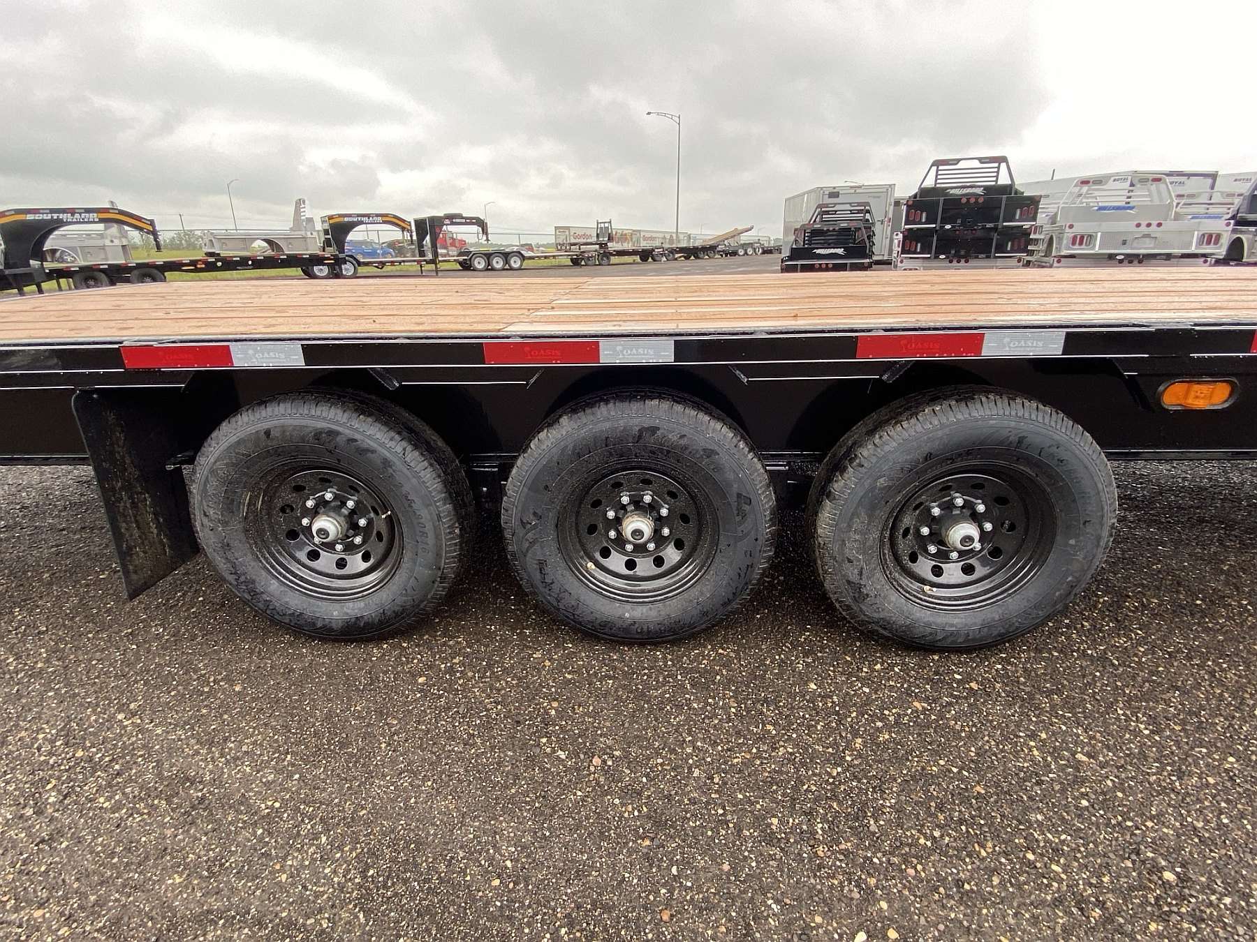 2025 Oasis 28' Highboy Trailer