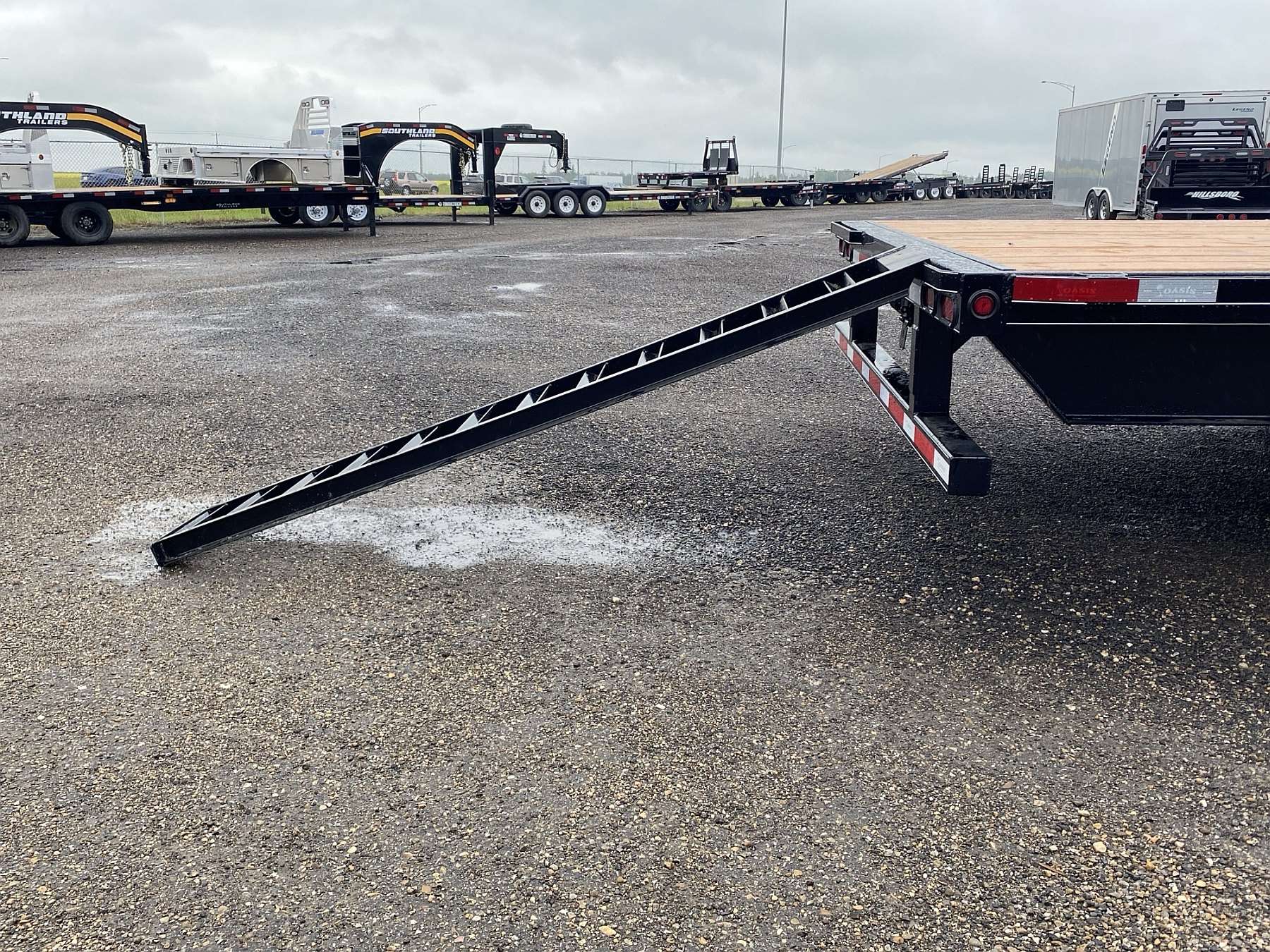 2025 Oasis 28' Highboy Trailer