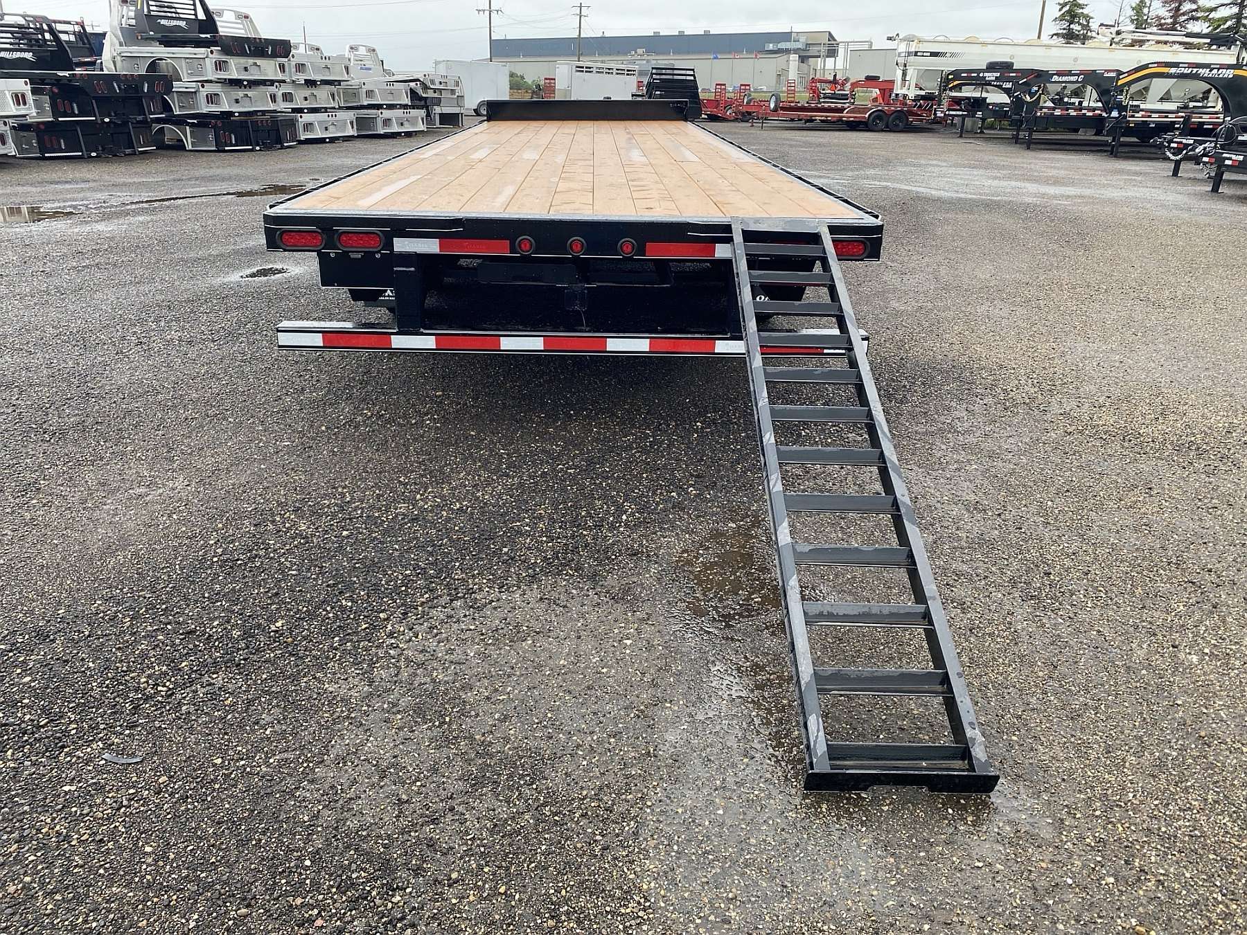 2025 Oasis 28' Highboy Trailer