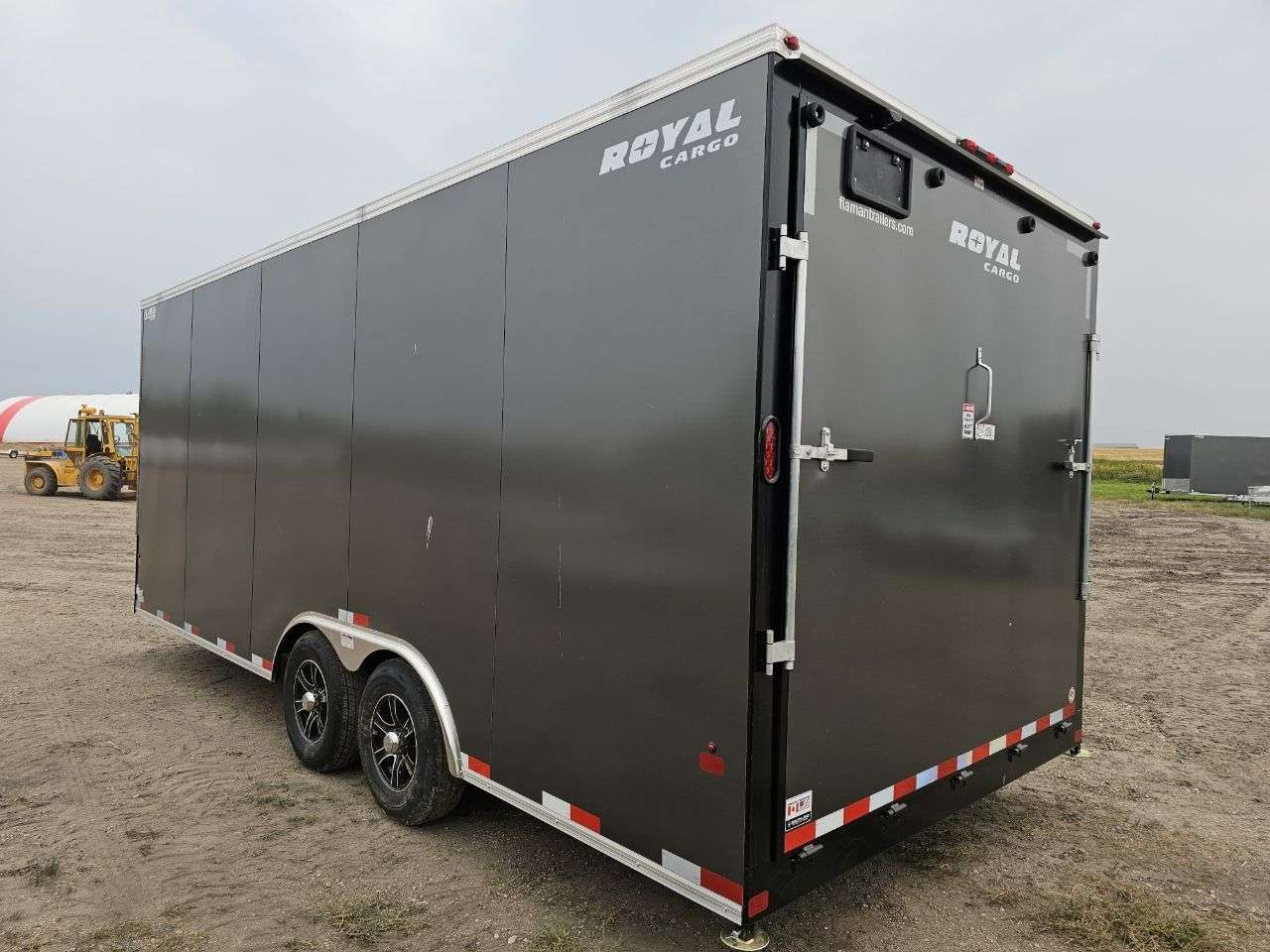 2025 Royal LARC 8'6" x 20' Flat Front Car Hauler