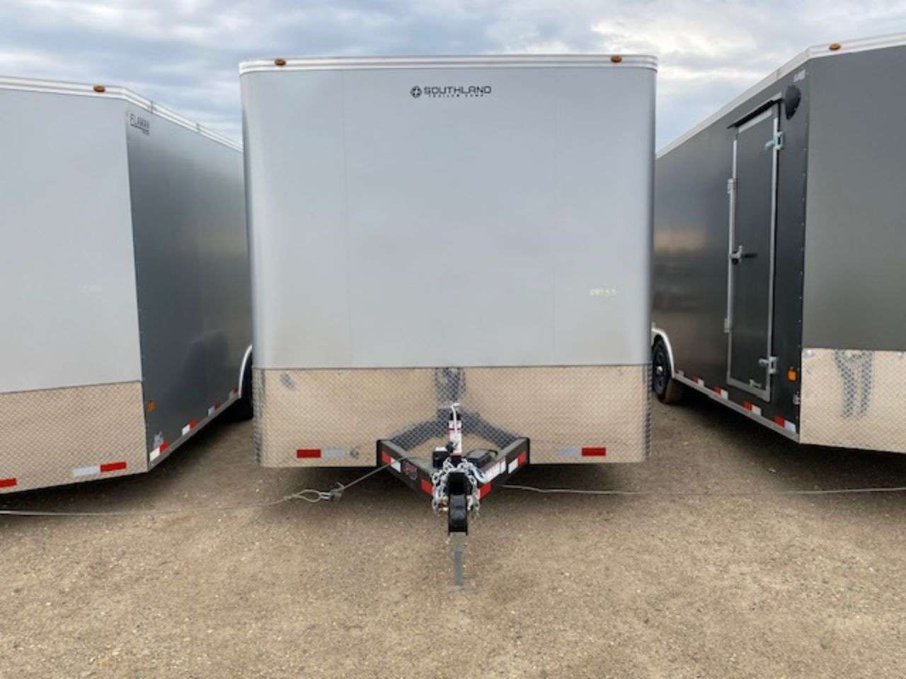 2025 Royal LARC 8'6" x 20' Flat Front Car Hauler