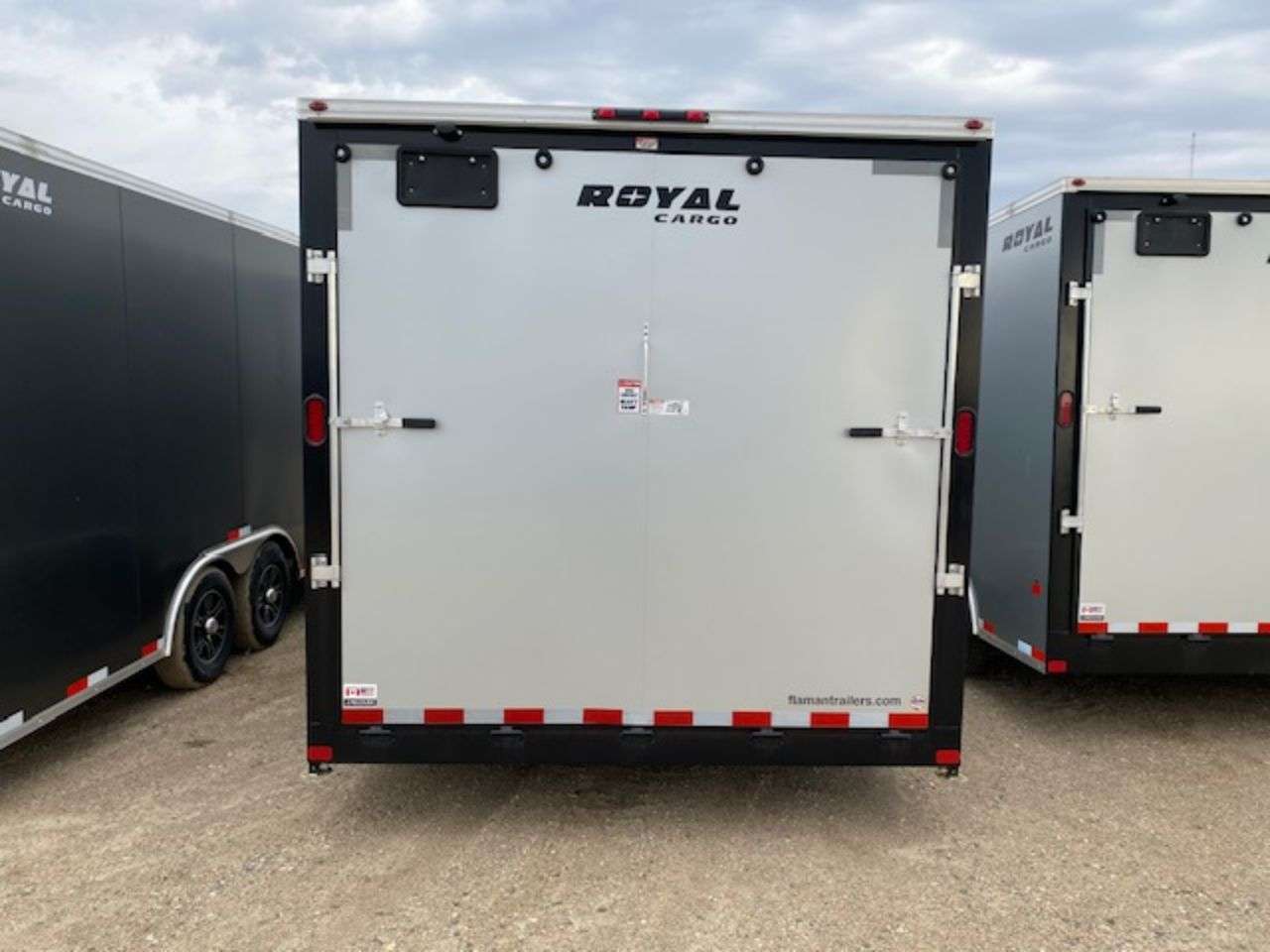 2025 Royal LARC 8'6" x 20' Flat Front Car Hauler