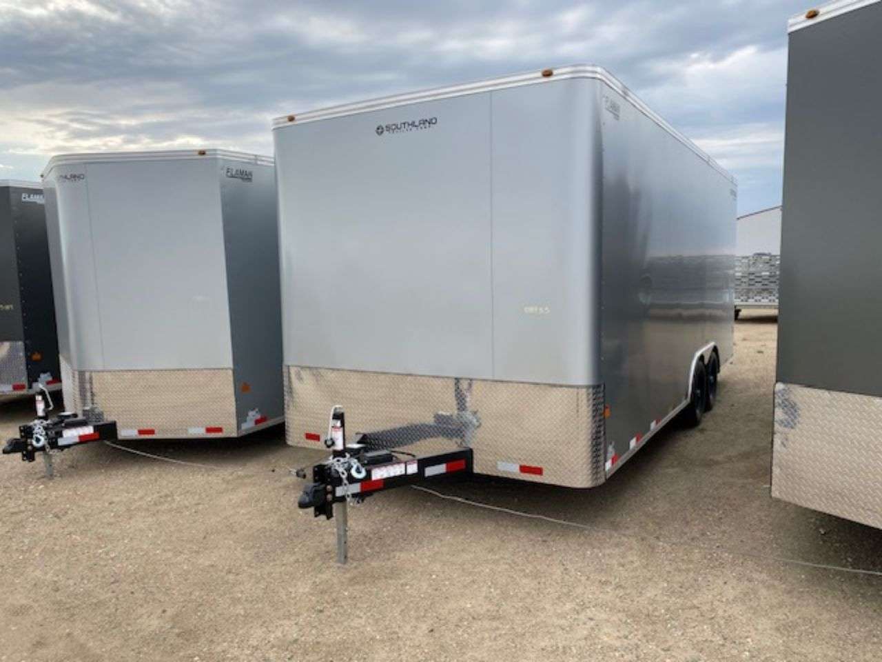 2025 Royal LARC 8'6" x 20' Flat Front Car Hauler