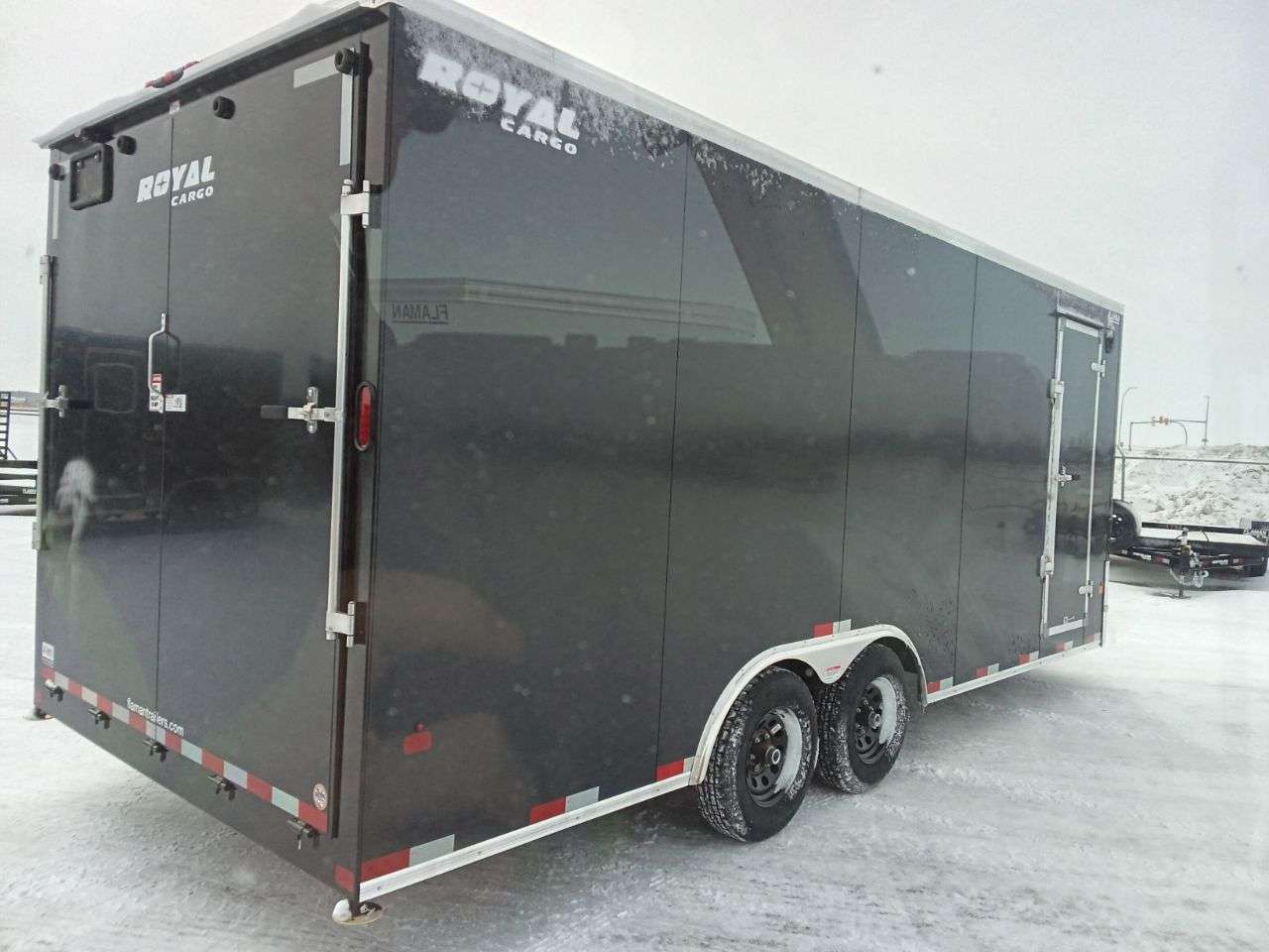 2025 Royal LARC 8'6" x 20' Flat Front Car Hauler