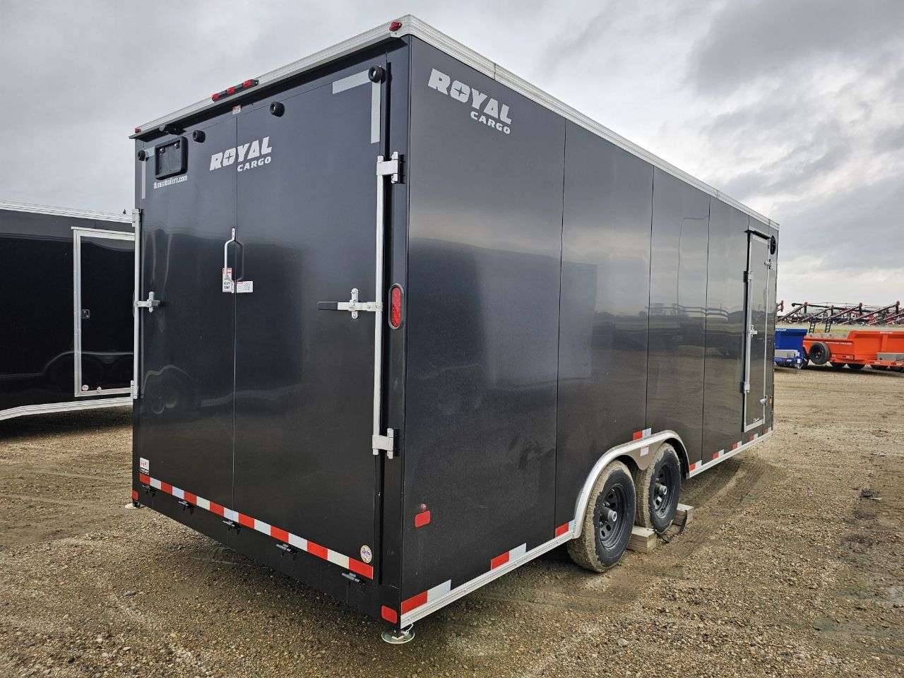 2025 Royal LARC 8'6" x 20' V-Nose Car Hauler