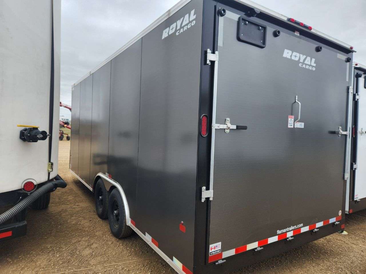 2025 Royal LARC 8'6" x 20' + V-Nose Car Hauler