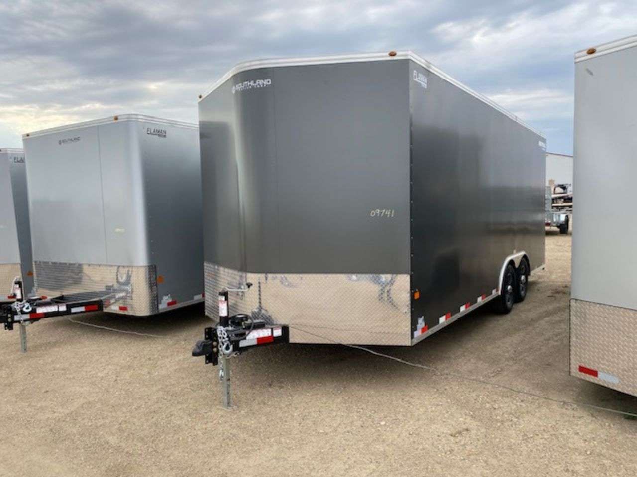 2025 Royal LARC 8'6" x 20' + V-Nose Car Hauler