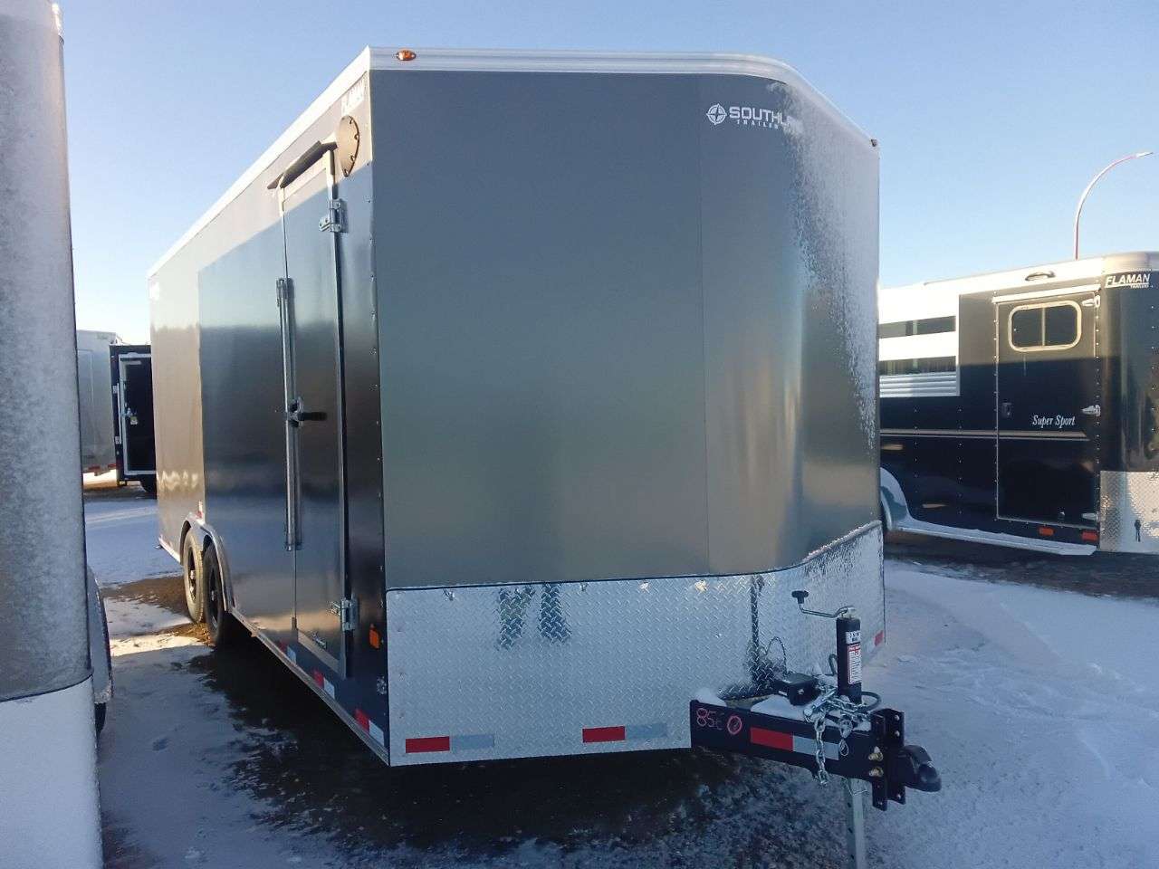 2025 Royal LARC 8'6" x 20' + V-Nose Car Hauler