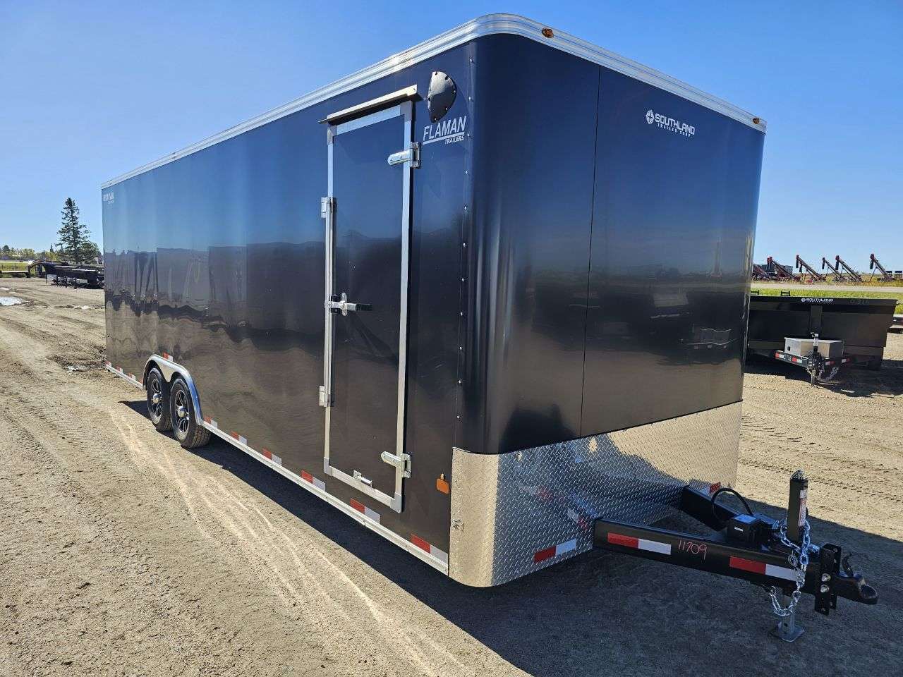 2025 Royal LARC 8'6" x 24' Flat Front Car Hauler