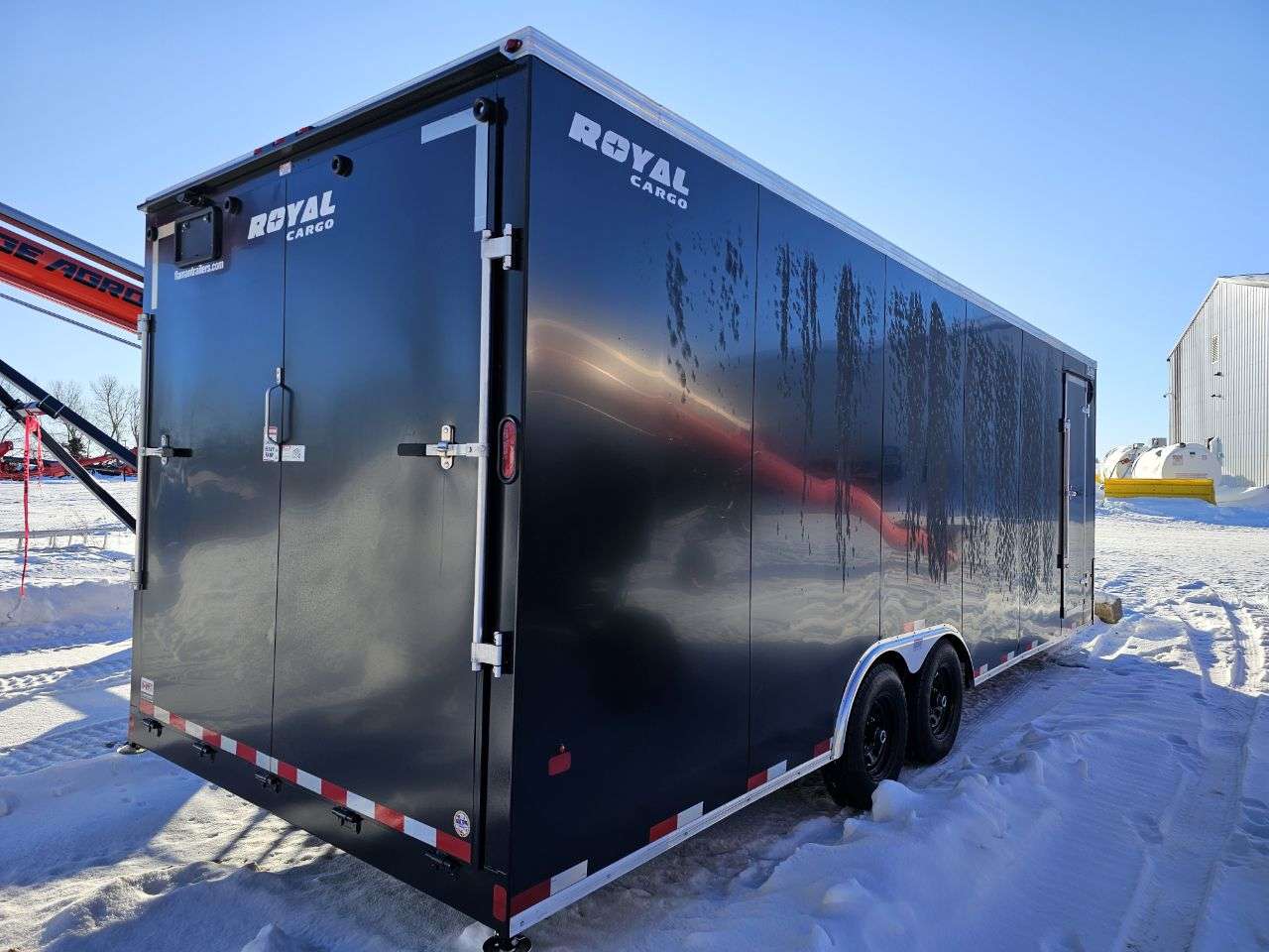 2025 Royal LARC 8'6" x 24' Flat Front Car Hauler