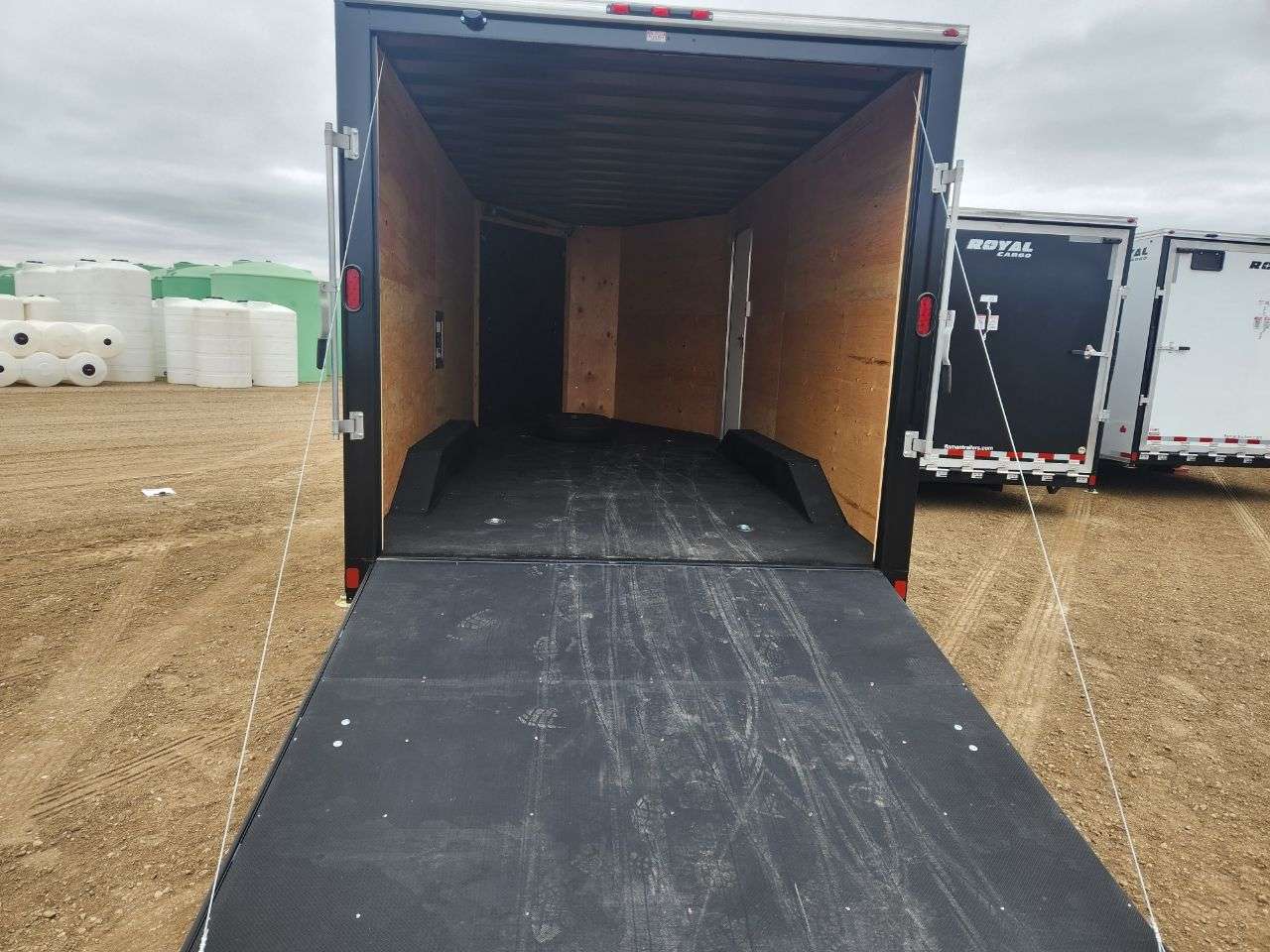 2025 Royal LARSM 8'6" x 16' + V-Nose Toy Hauler Trailer