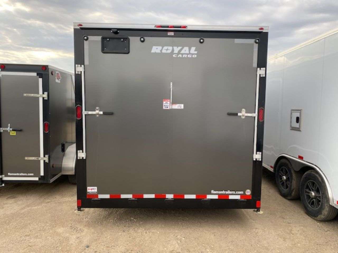 2025 Royal LARSM 8'6" x 16' + V-Nose Toy Hauler Trailer
