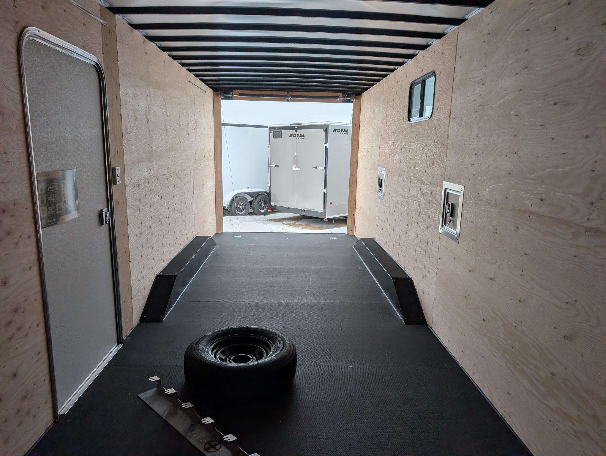 2025 Royal LARSM 8'6" x 22' + V-Nose Toy Hauler Trailer