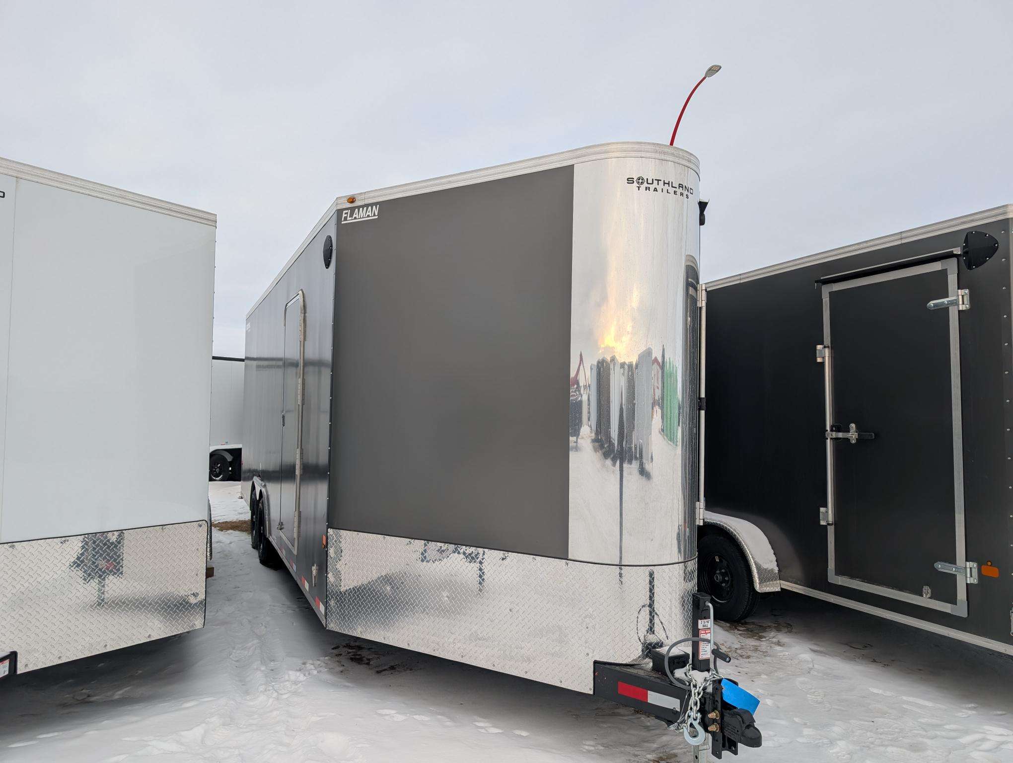 2025 Royal LARSM 8'6" x 22' + V-Nose Toy Hauler Trailer