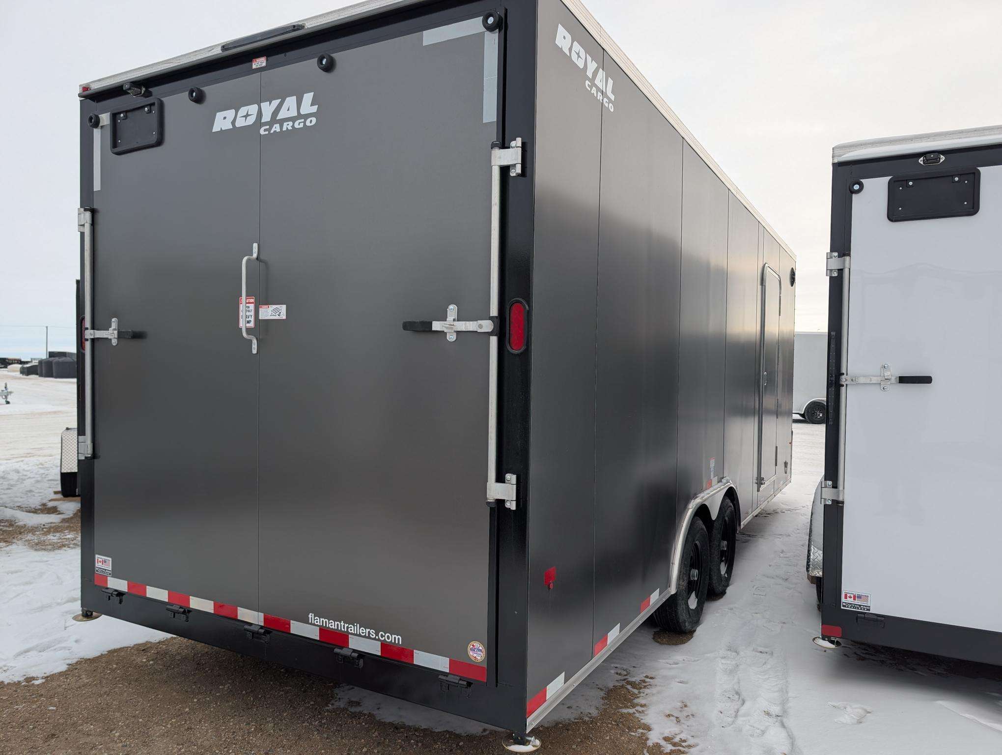 2025 Royal LARSM 8'6" x 22' + V-Nose Toy Hauler Trailer