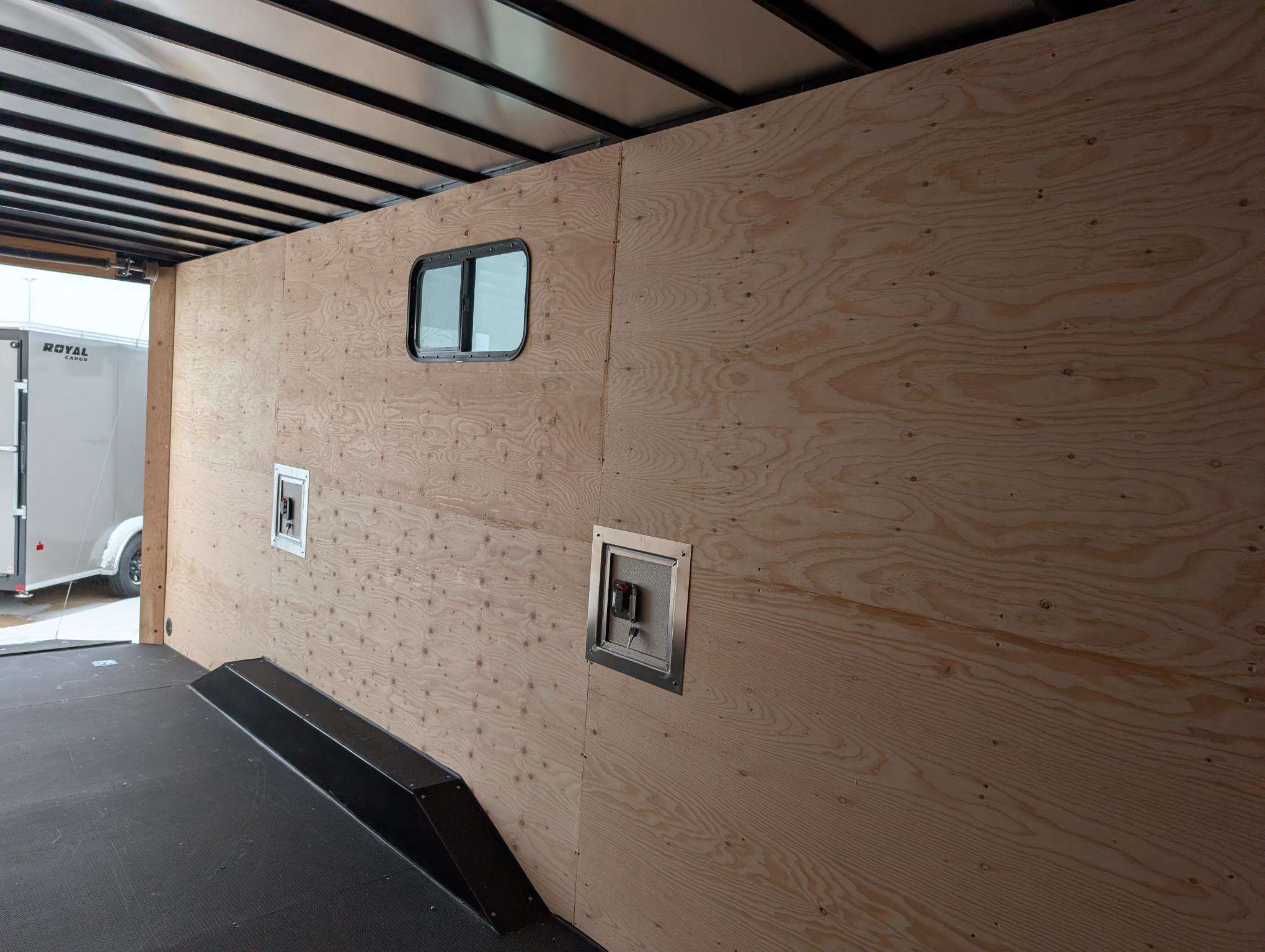 2025 Royal LARSM 8'6" x 22' + V-Nose Toy Hauler Trailer