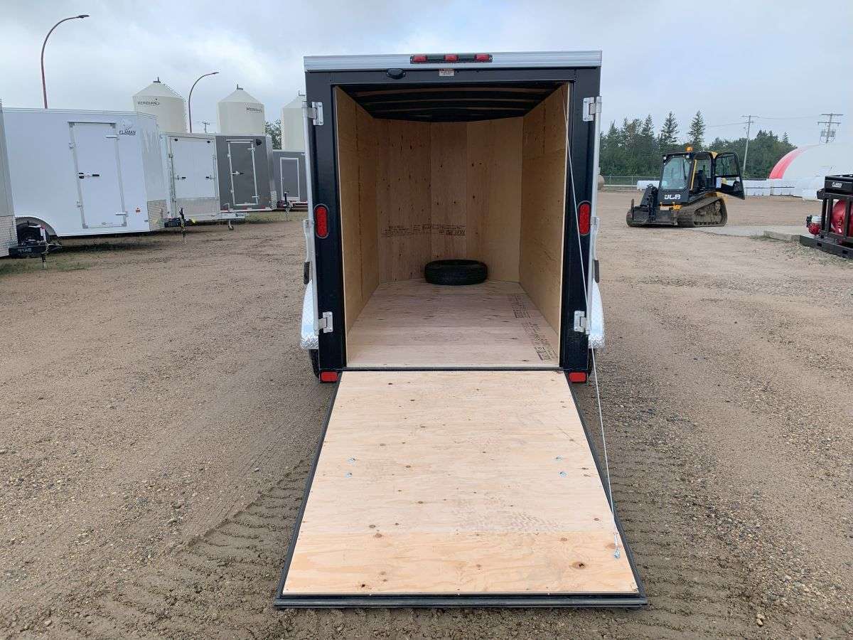 2025 Royal LCH 5' x 10' V-Nose Cargo