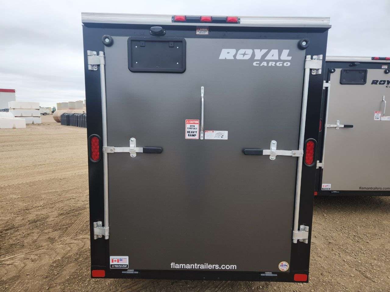 2025 Royal LCH 5' x 10' + V-Nose Cargo