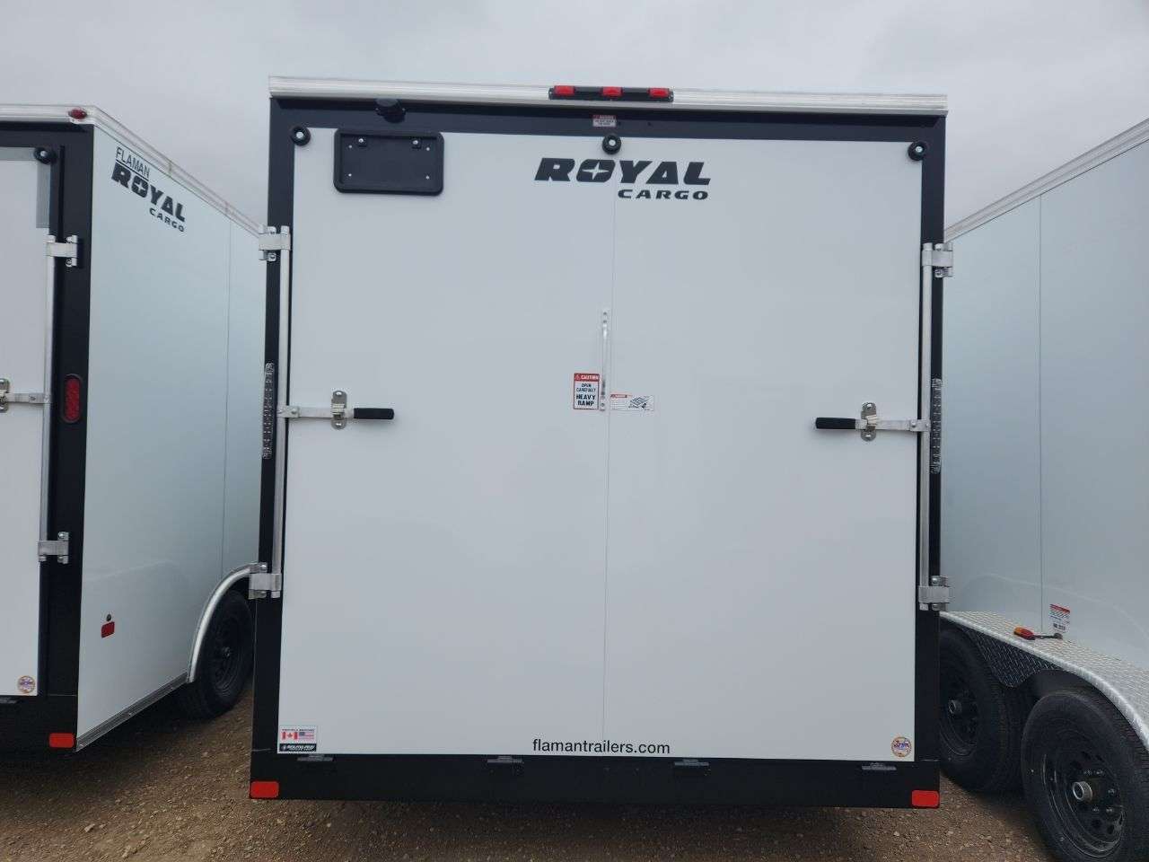 2025 Royal LCH 7'6" x 14' + V-Nose Cargo