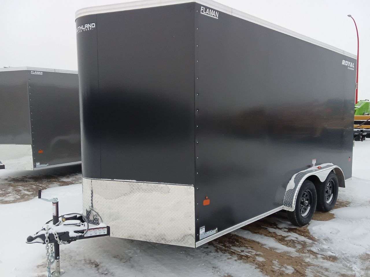 2025 Royal LCH 7'6" x 14' + V-Nose Cargo