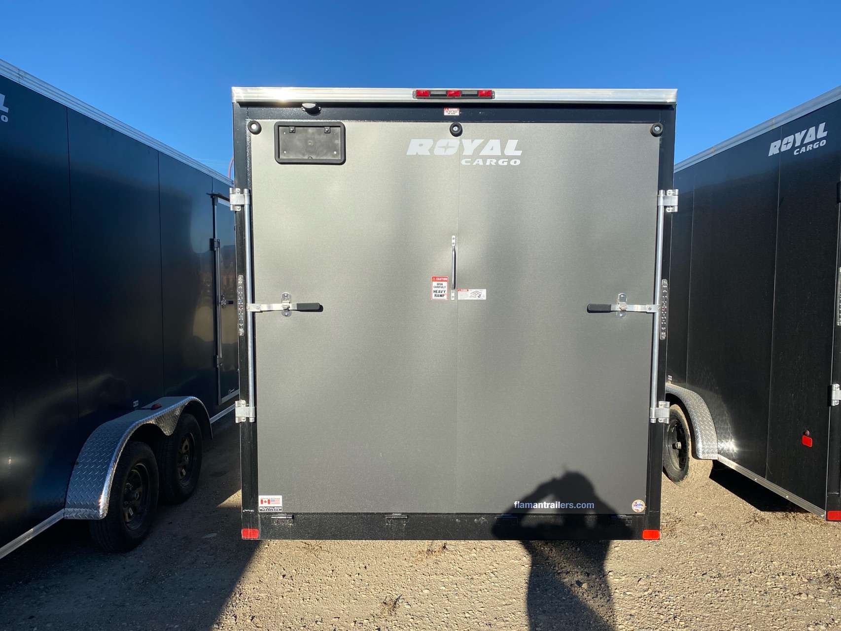 2025 Royal LCH 7'6" x 16' + V-Nose Cargo