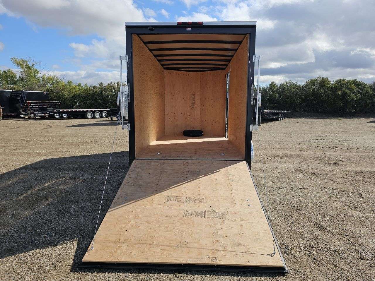 2025 Royal LCH 7' x 14' V-Nose Cargo