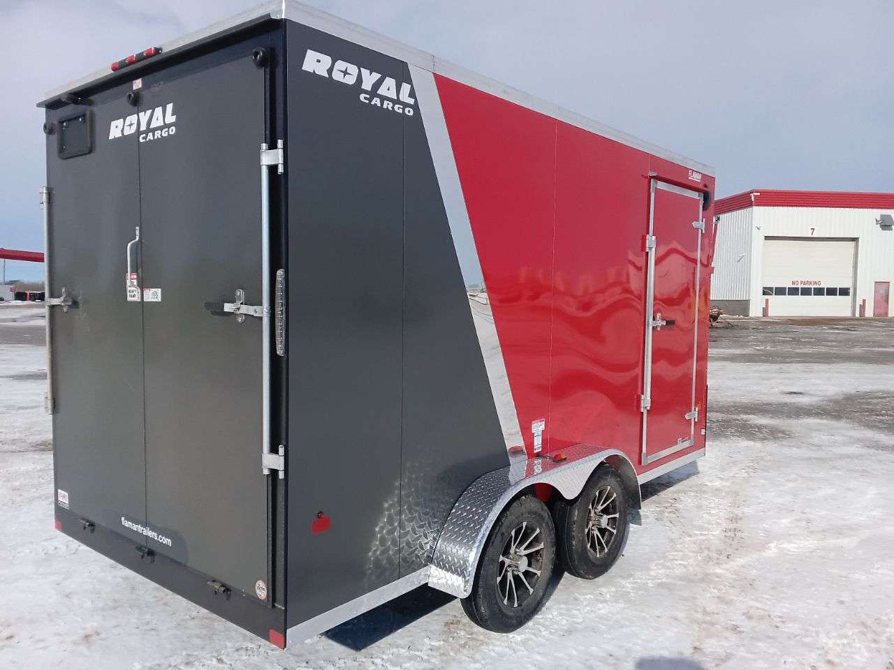 2025 Royal LCH 7' x 14' + V-Nose Cargo